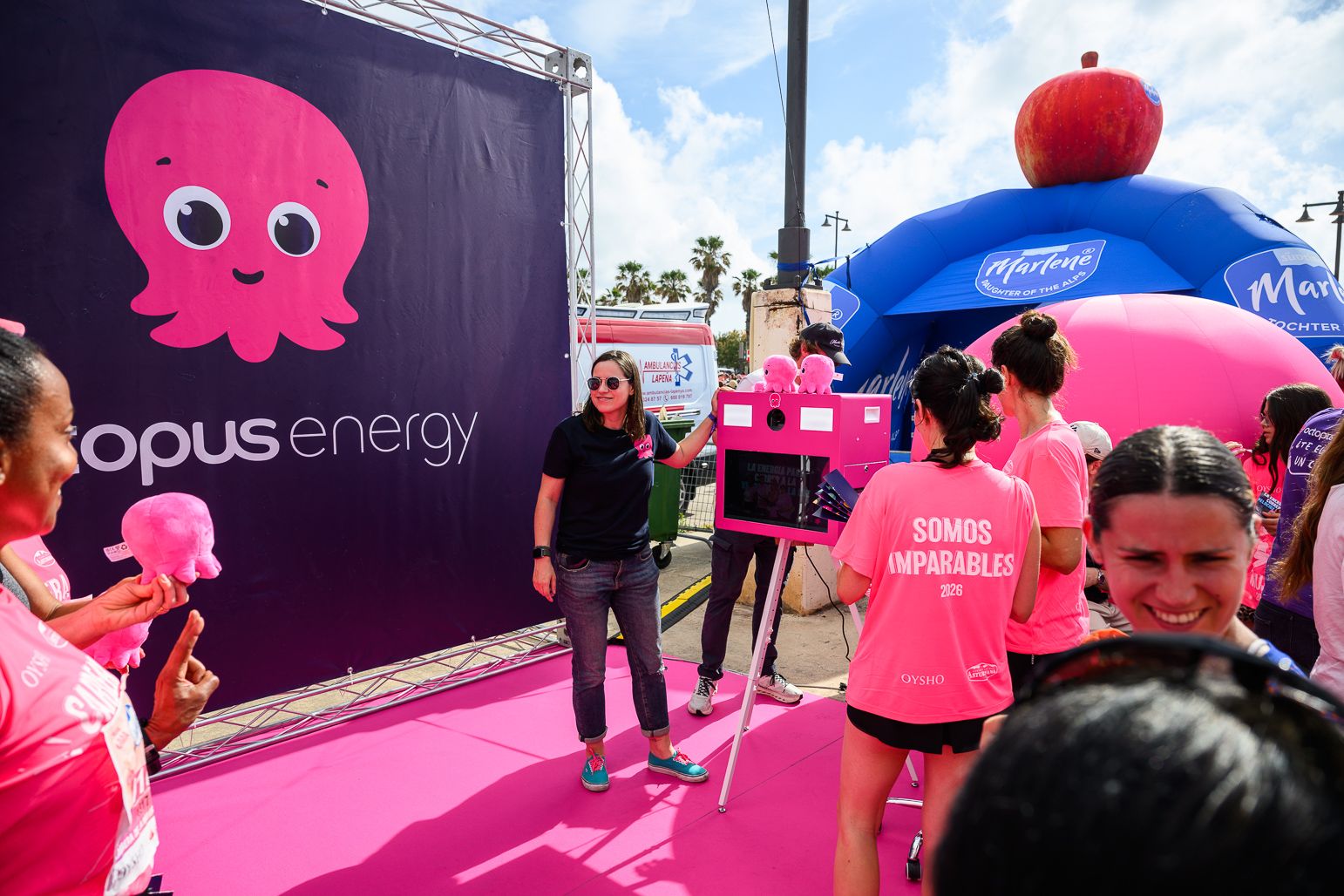 Más fotos de la Carrera de la Mujer de Valencia 2026. 85881