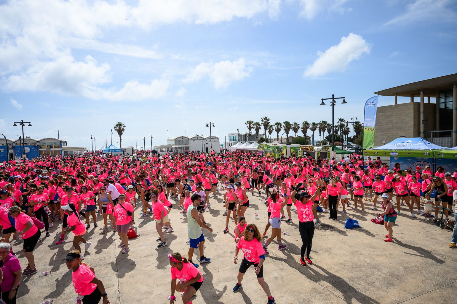 Más fotos de la Carrera de la Mujer de Valencia 2026. 85915