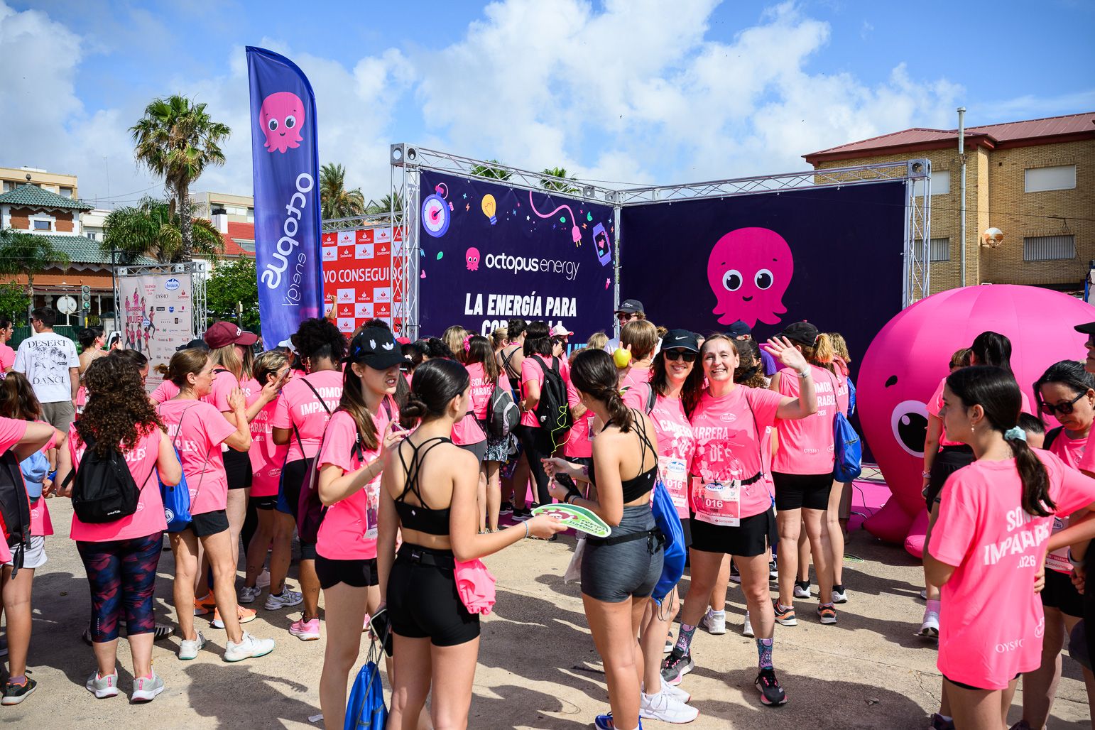 Más fotos de la Carrera de la Mujer de Valencia 2026. 85957