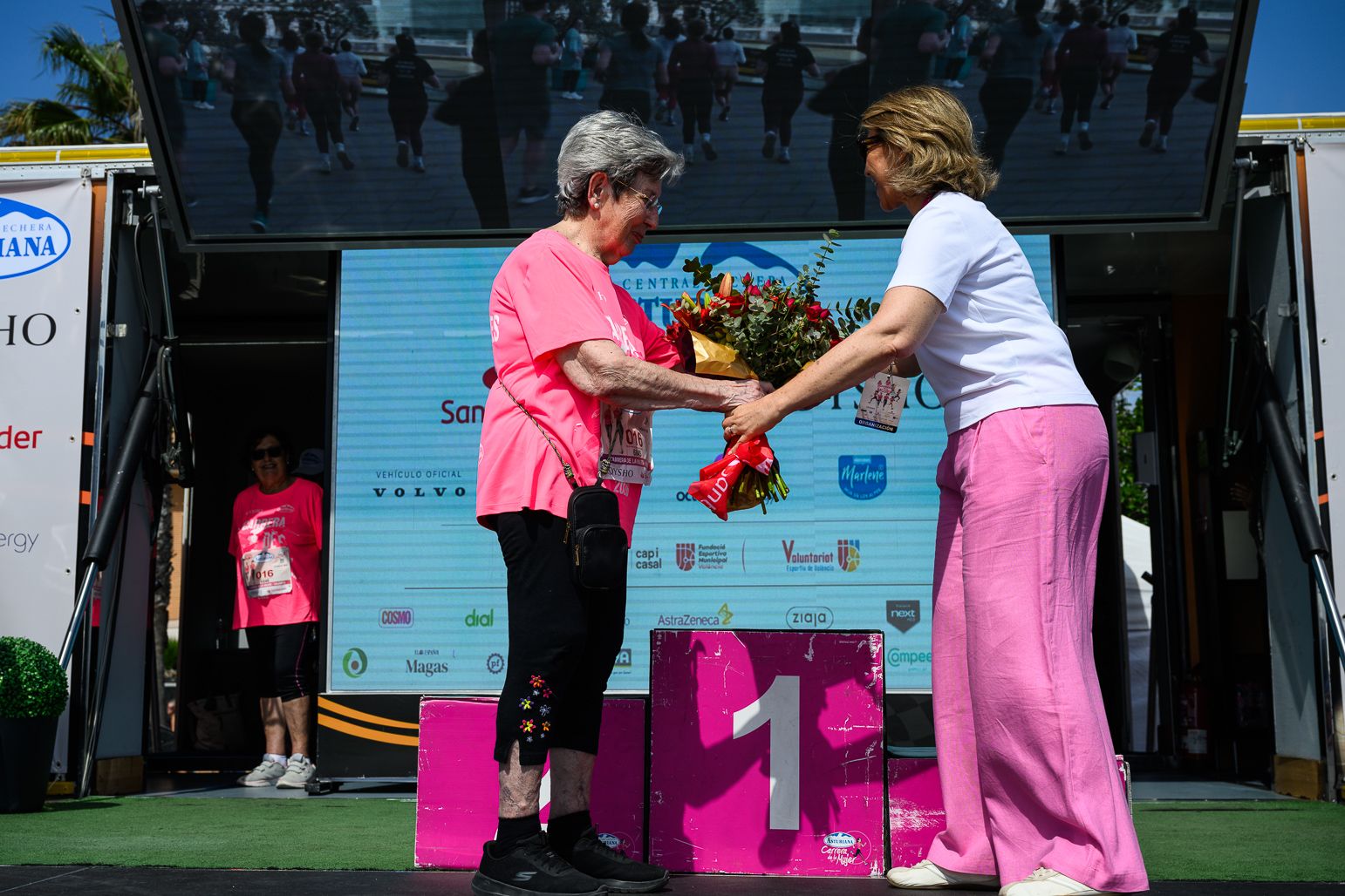 Más fotos de la Carrera de la Mujer de Valencia 2026. 85987