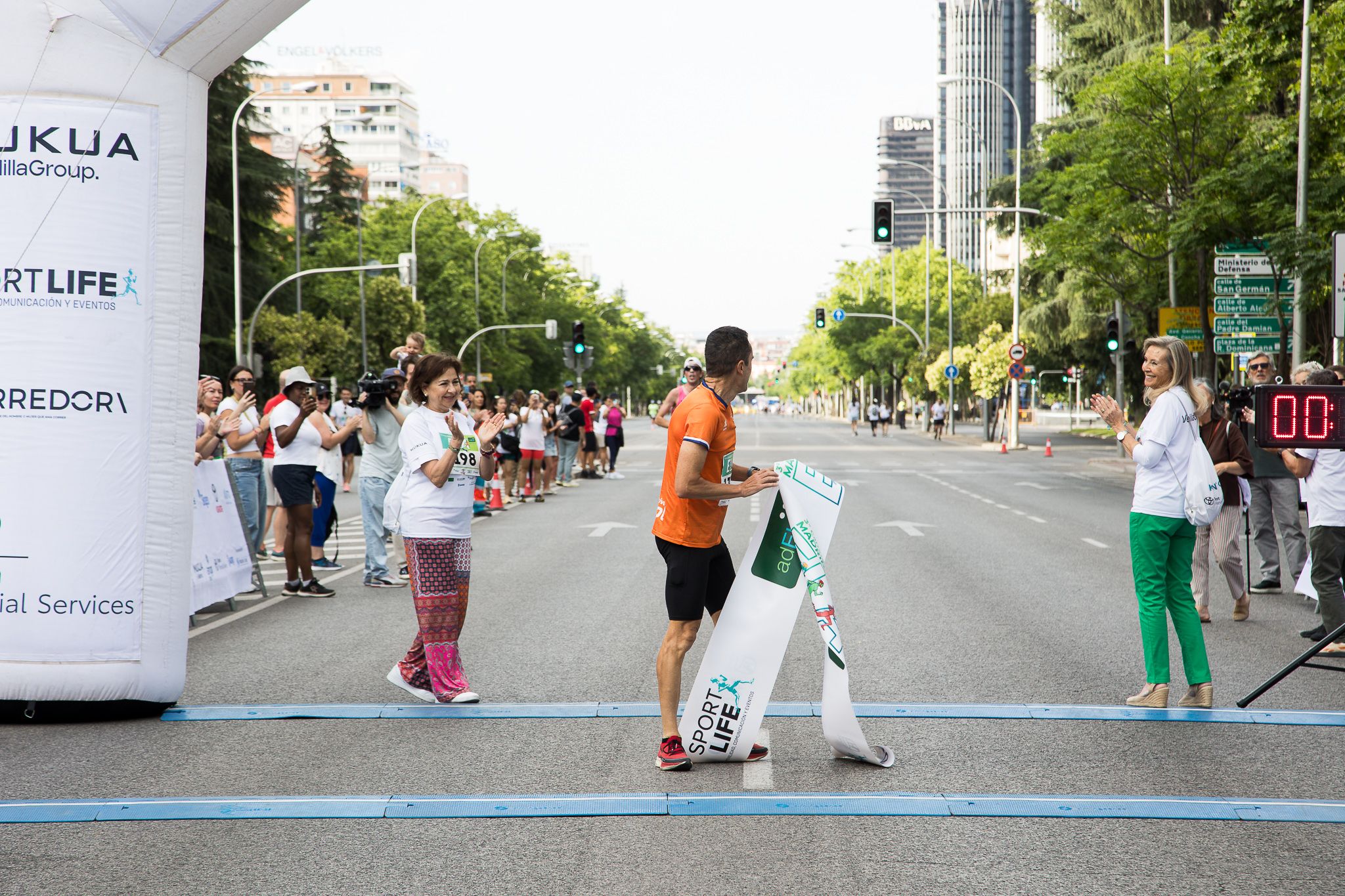 Fotos de la llegada a meta de la III Carrera Madrid con la ELA. LateMiLente 7