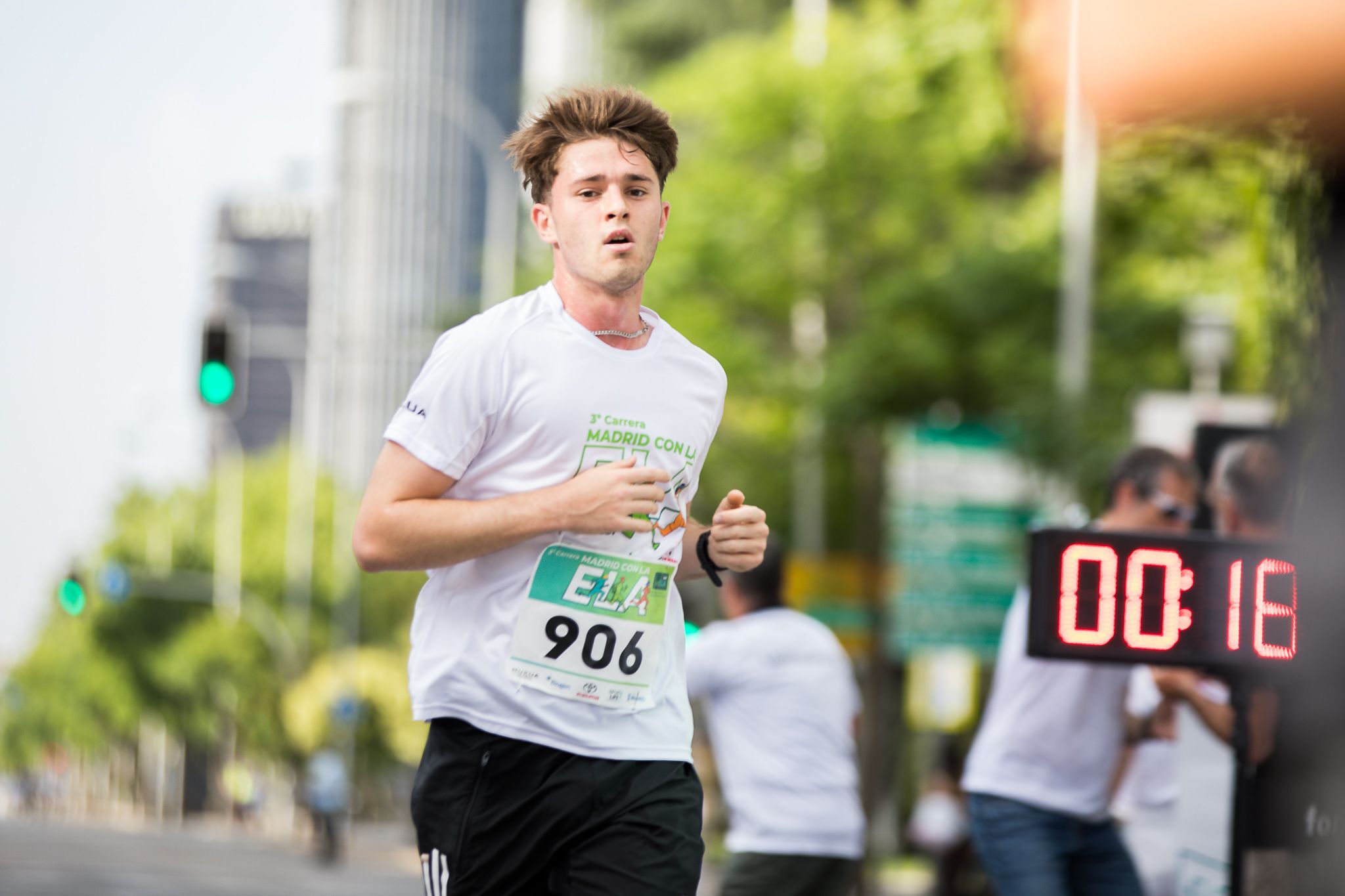 Fotos de la llegada a meta de la III Carrera Madrid con la ELA. LateMiLente 18