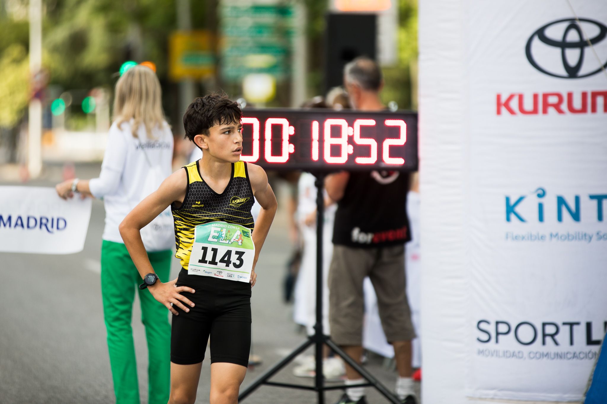 Fotos de la llegada a meta de la III Carrera Madrid con la ELA. LateMiLente 21