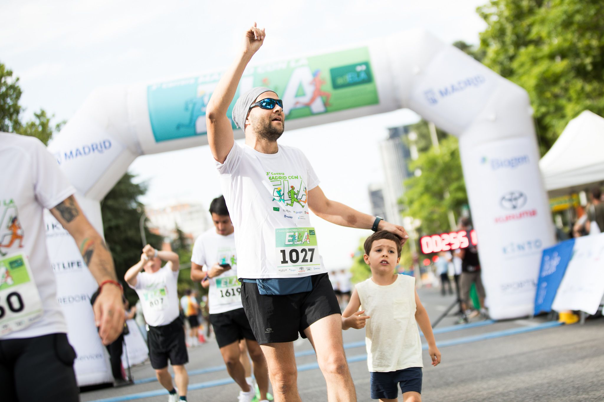 Fotos de la llegada a meta de la III Carrera Madrid con la ELA. LateMiLente 89