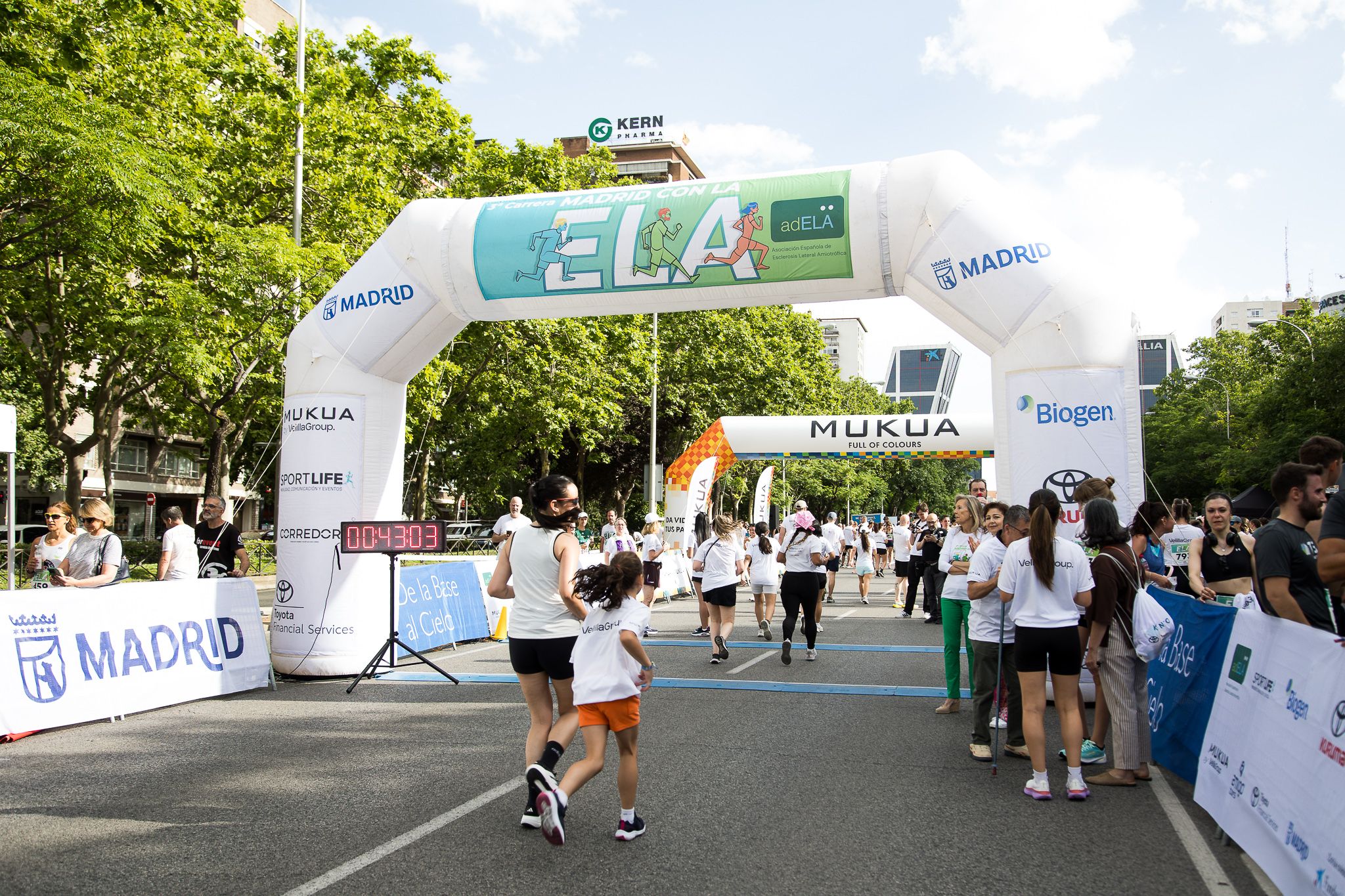 Fotos de la llegada a meta de la III Carrera Madrid con la ELA. LateMiLente 243