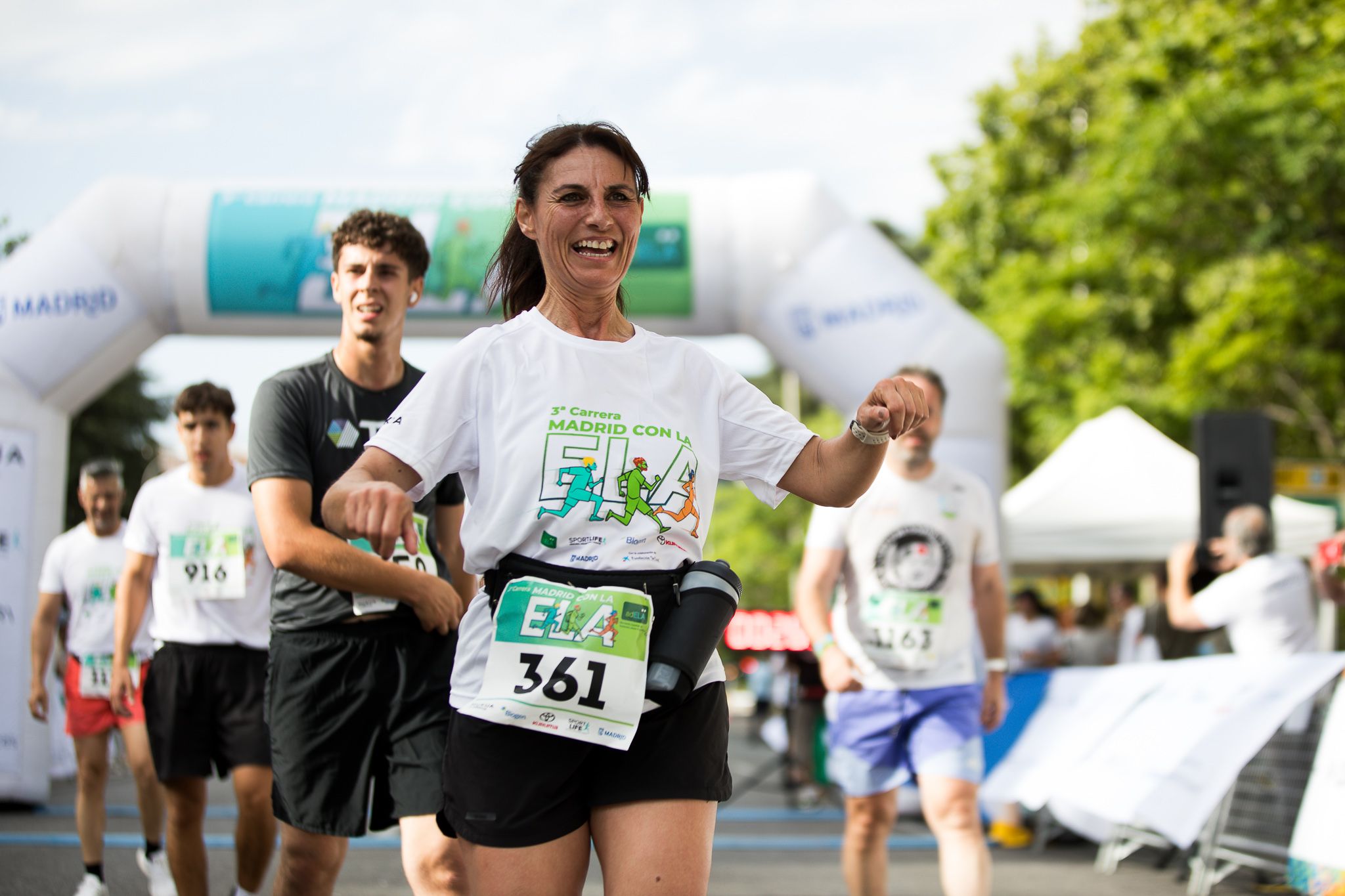 Fotos de la llegada a meta de la III Carrera Madrid con la ELA. LateMiLente 98