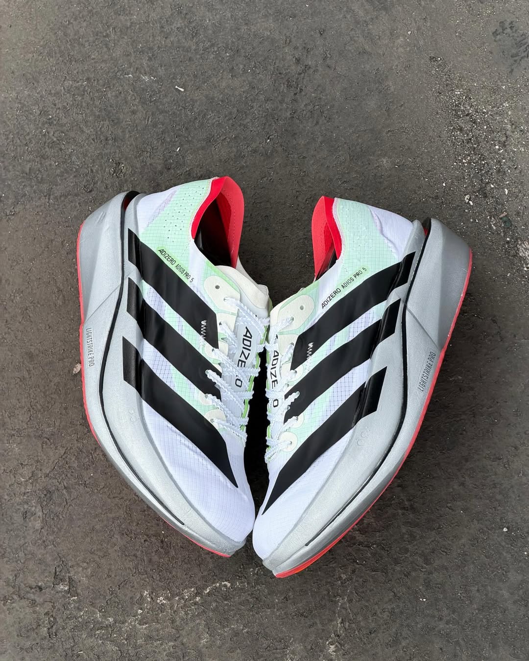 Aspecto de las nuevas Adidas Adizero Adios Pro 5. 6