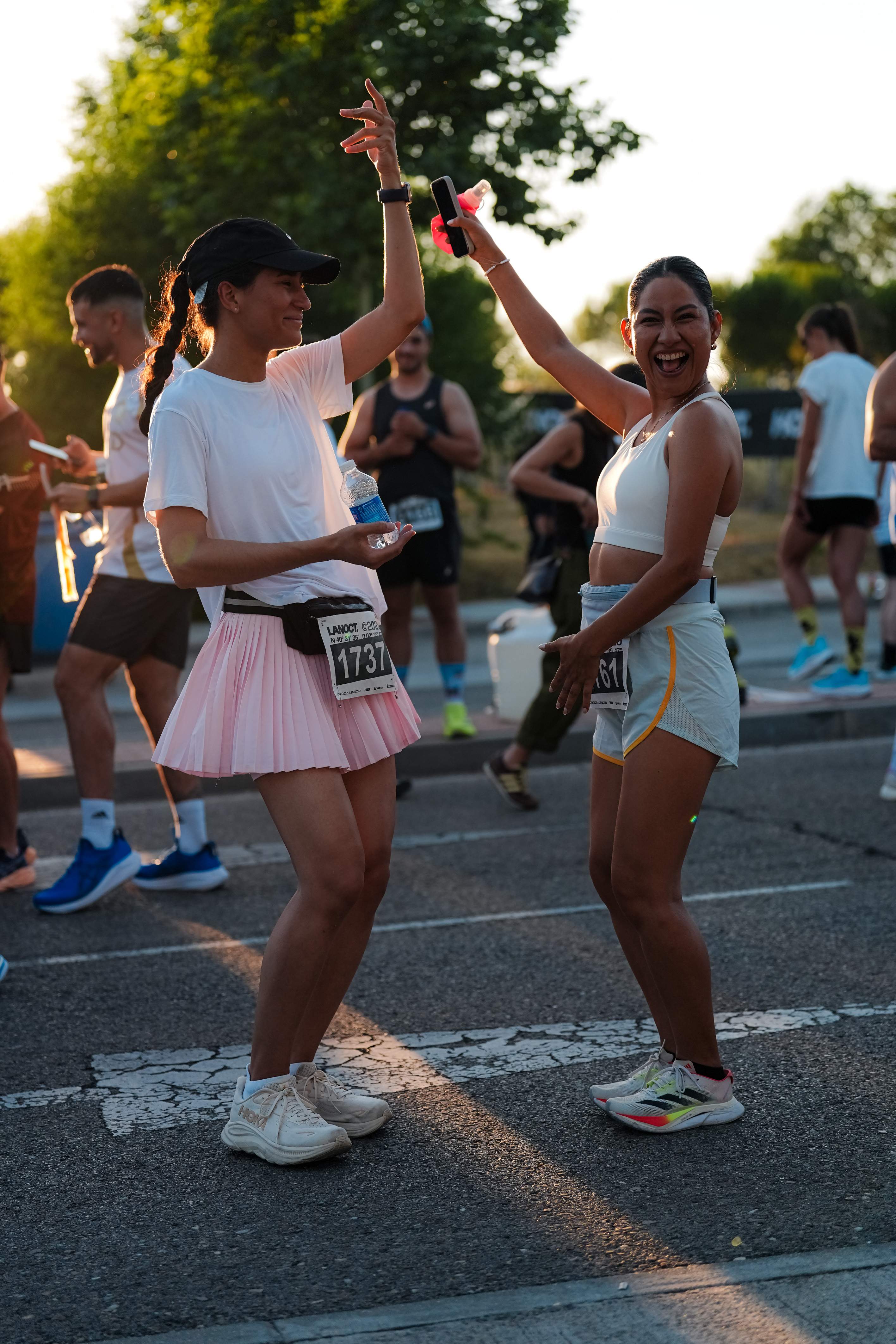 Las mejores fotos de La Nocturna de OMODA & JAECOO, VARTA Y HOKA. 260627 210431sm09016