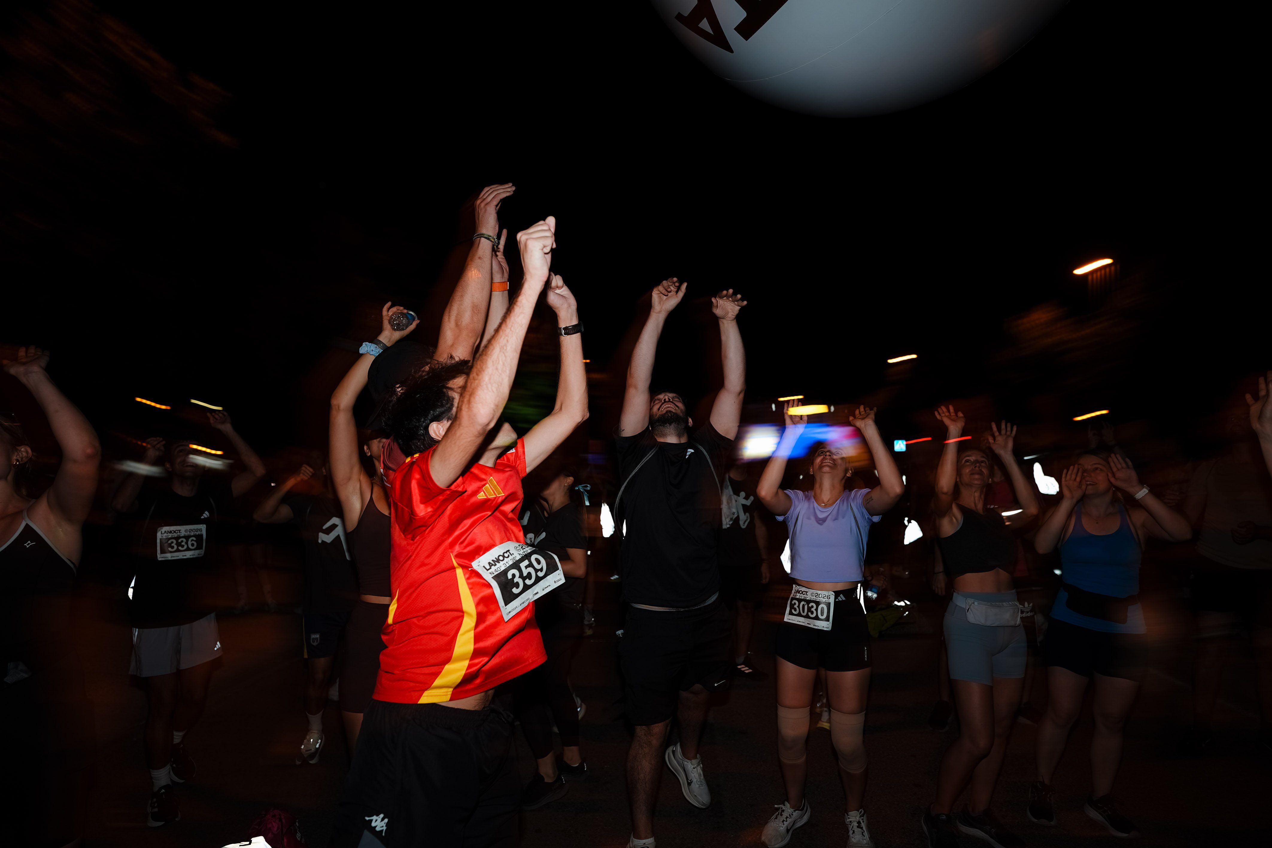 Las mejores fotos de La Nocturna de OMODA & JAECOO, VARTA Y HOKA. 260627 234037sm02365