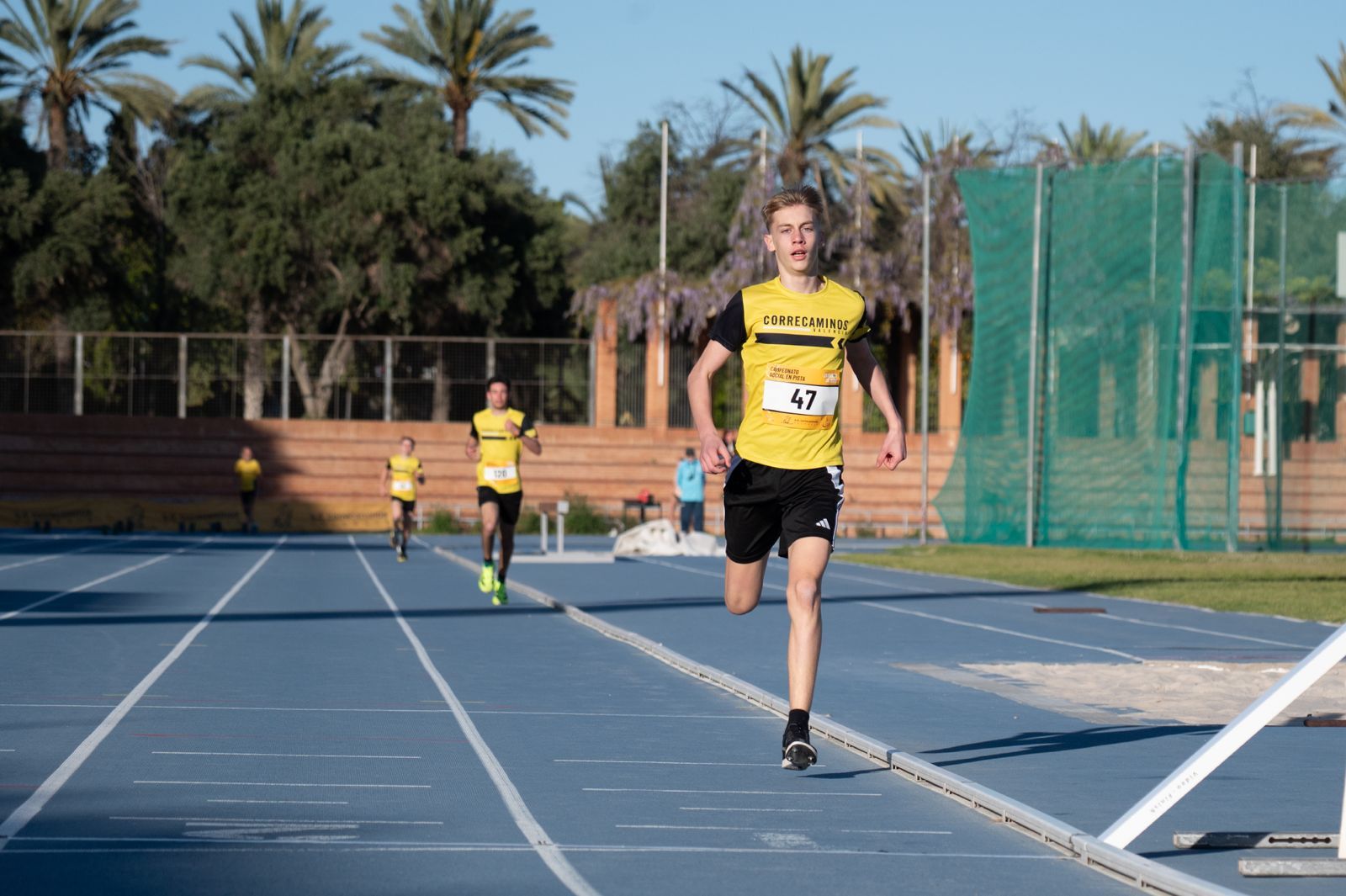 La instalación municipal del Ayuntamiento de Valencia tendrá una nueva superficie gracias a una dotación cercana a los 700.000 euros aportada por el Maratón Valencia.