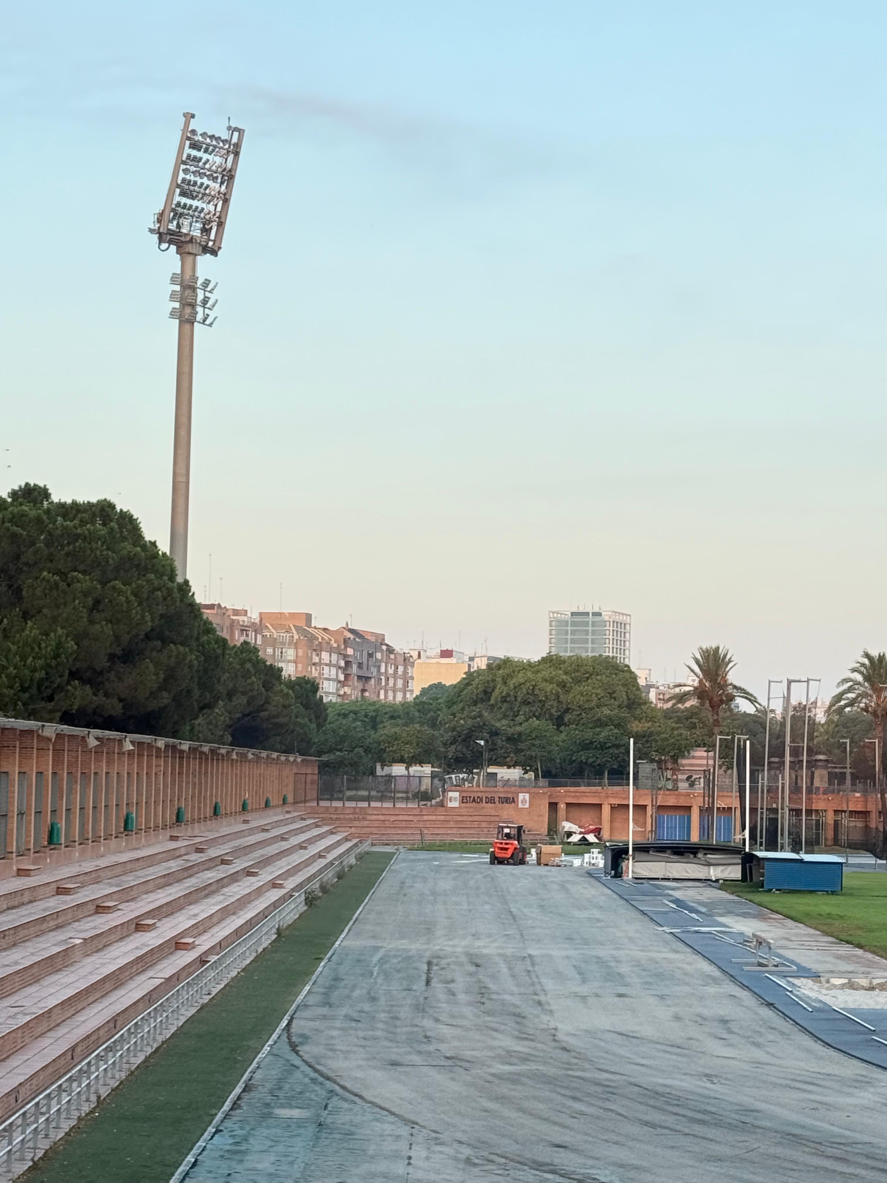 Así avanzan las obras en el Estadio del Turia de Valencia.  03