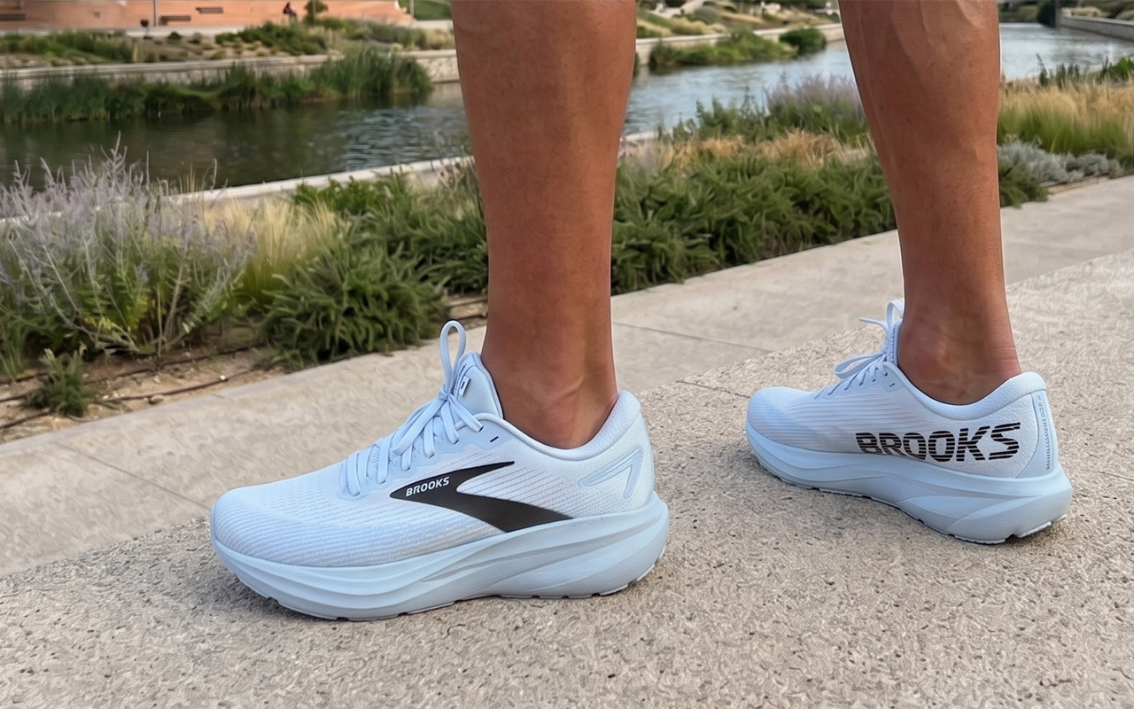 Brooks Ghost AMP