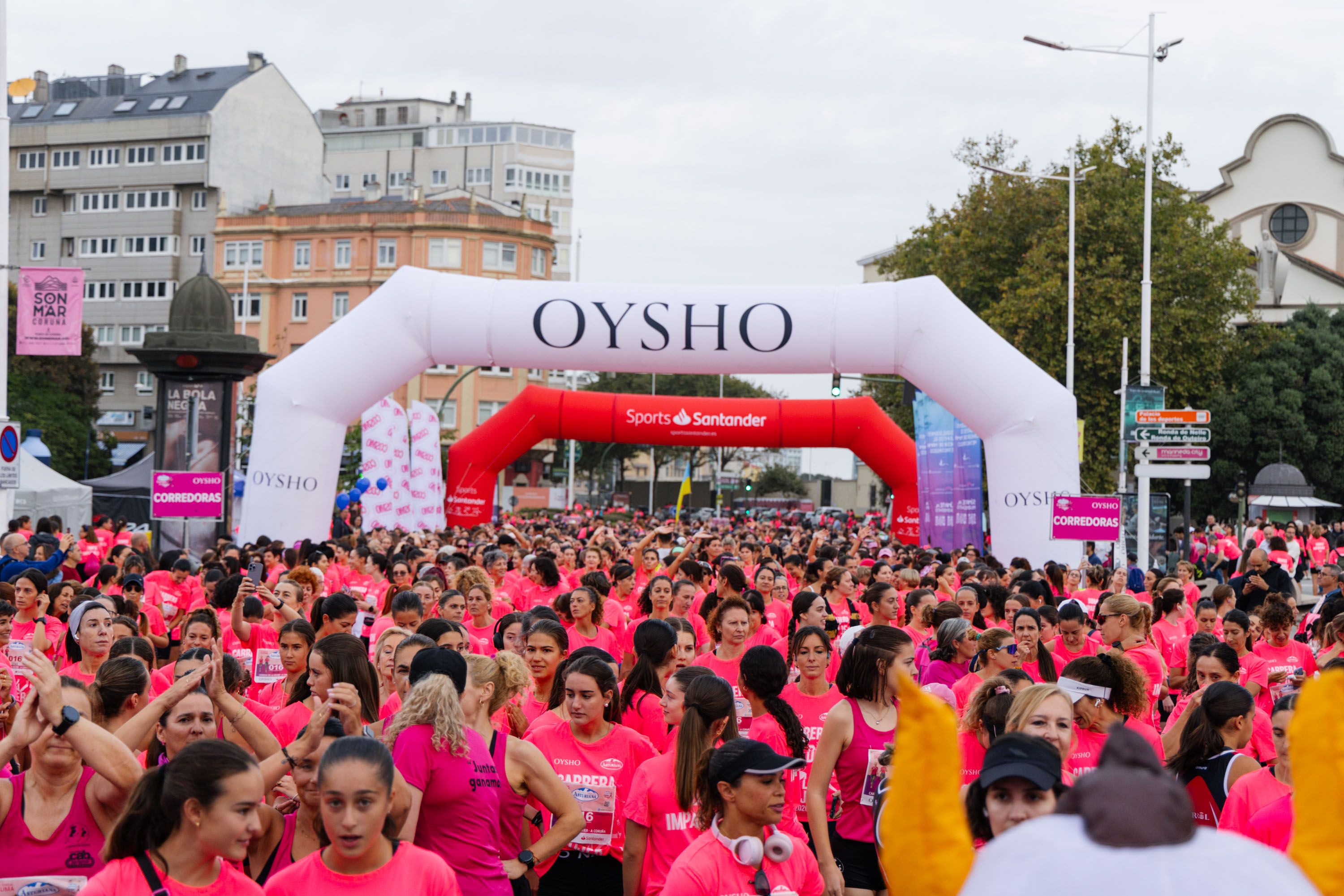Las mejores fotos de la Carrera de la Mujer Central Lechera Asturiana de A Coruña. 16