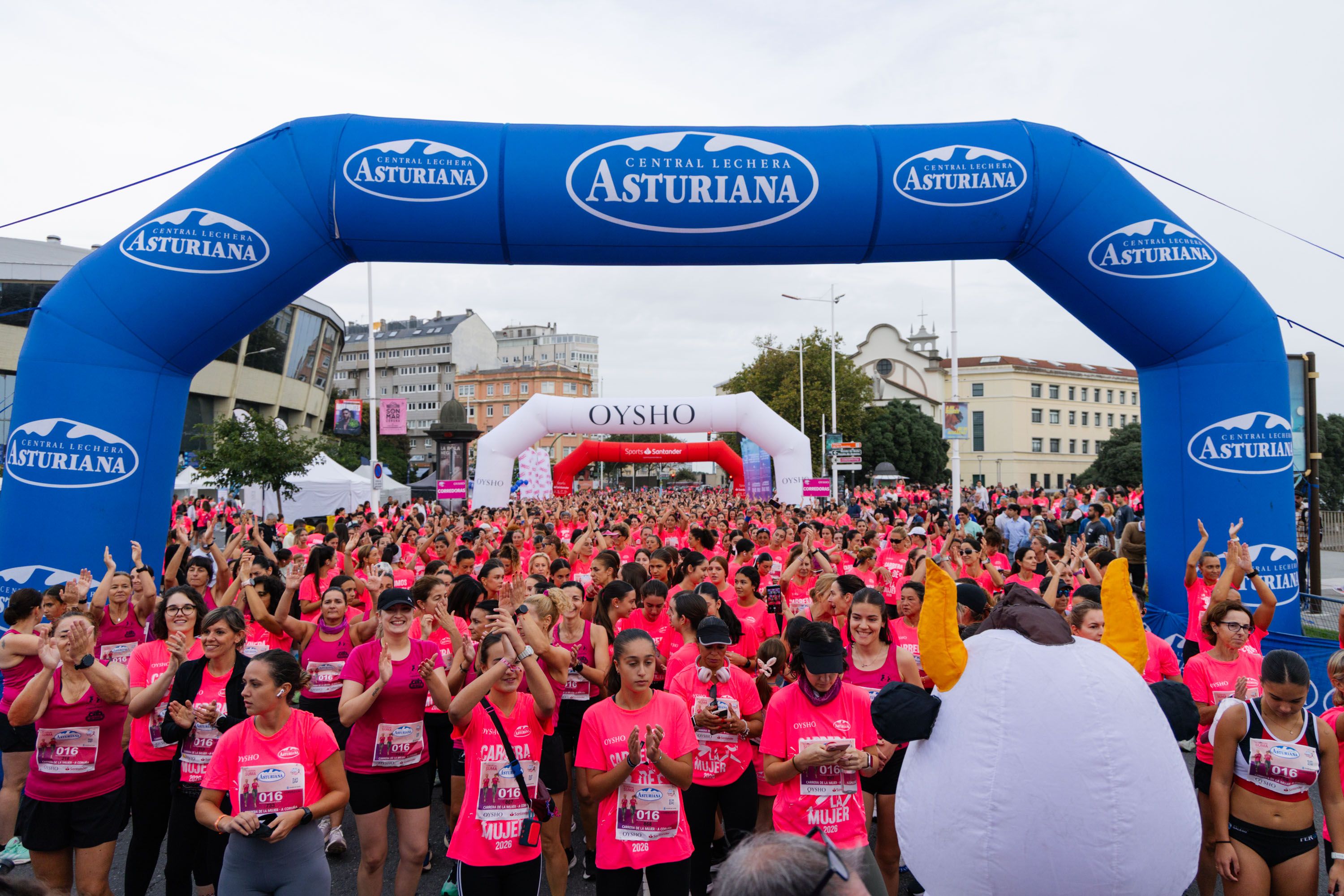 Las mejores fotos de la Carrera de la Mujer Central Lechera Asturiana de A Coruña. 26