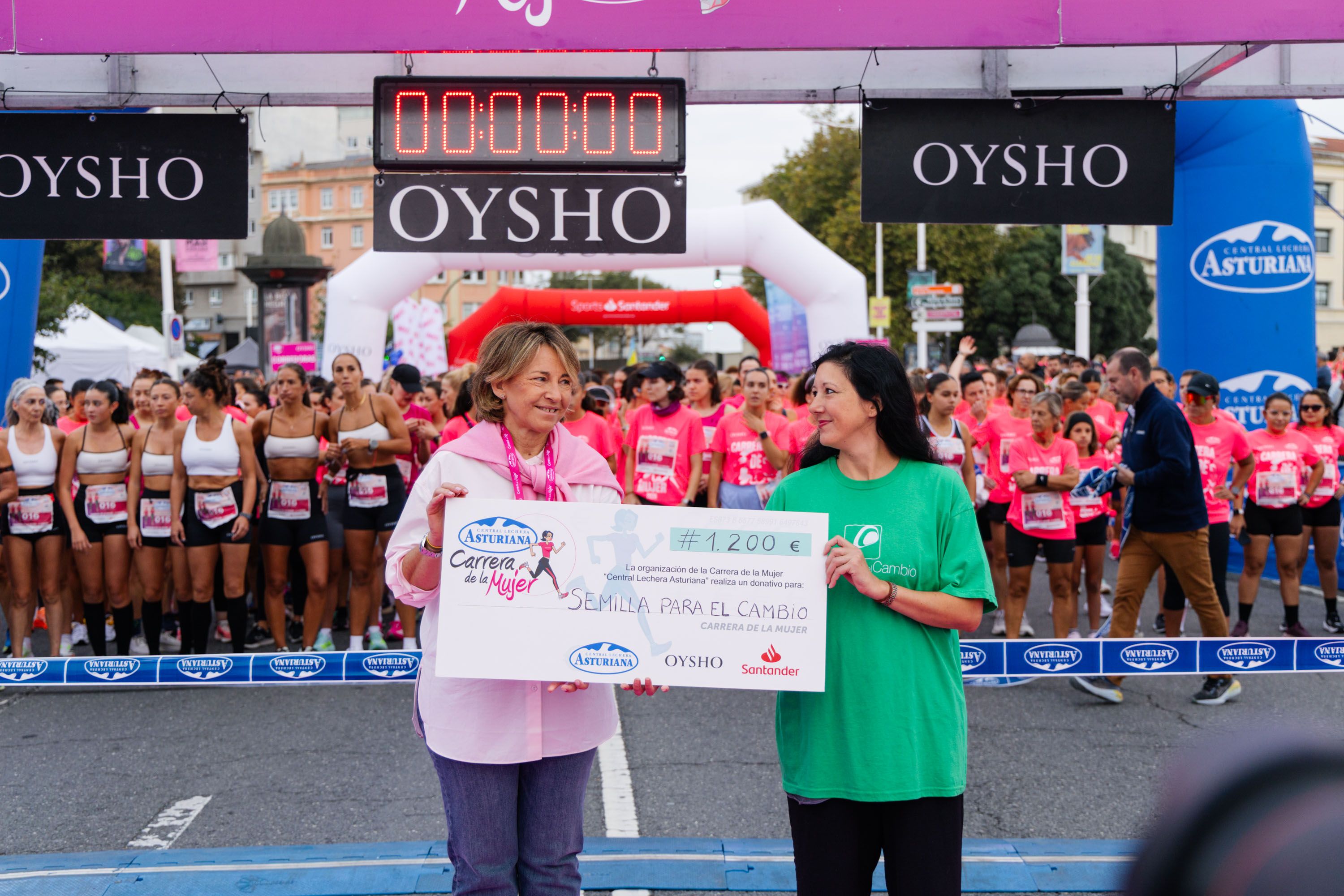 Las mejores fotos de la Carrera de la Mujer Central Lechera Asturiana de A Coruña. 32