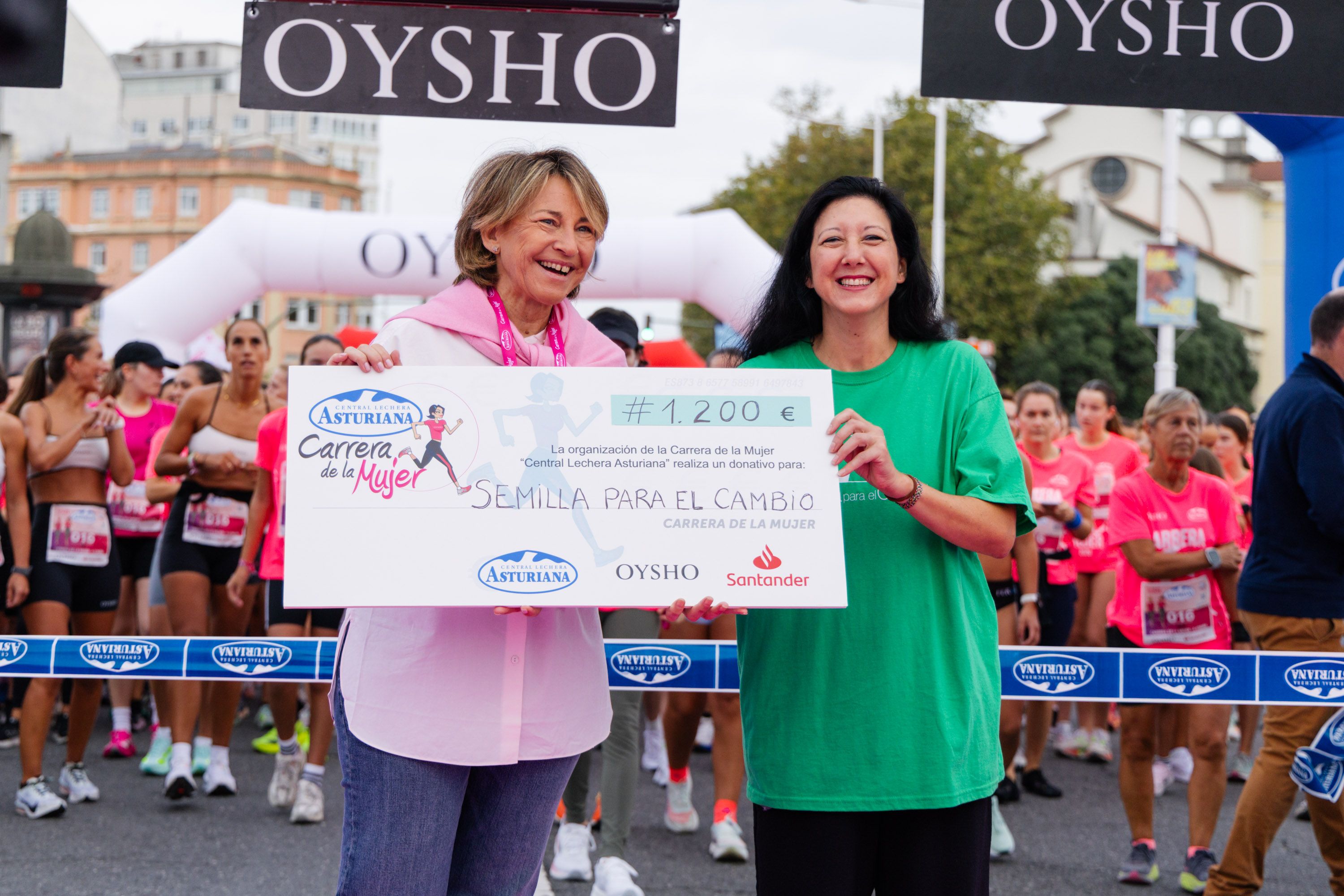 Las mejores fotos de la Carrera de la Mujer Central Lechera Asturiana de A Coruña. 38