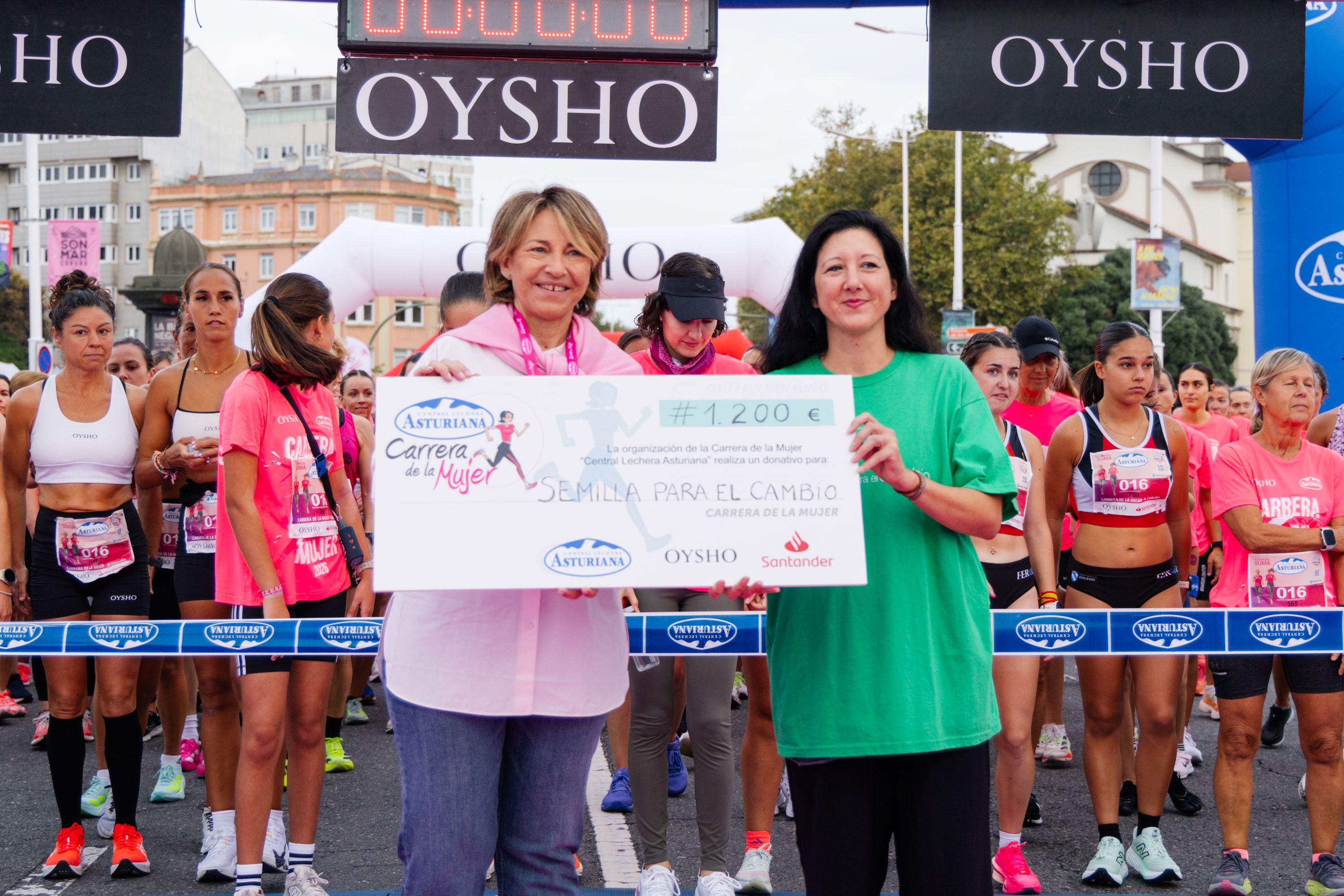 Las mejores fotos de la Carrera de la Mujer Central Lechera Asturiana de A Coruña. 39