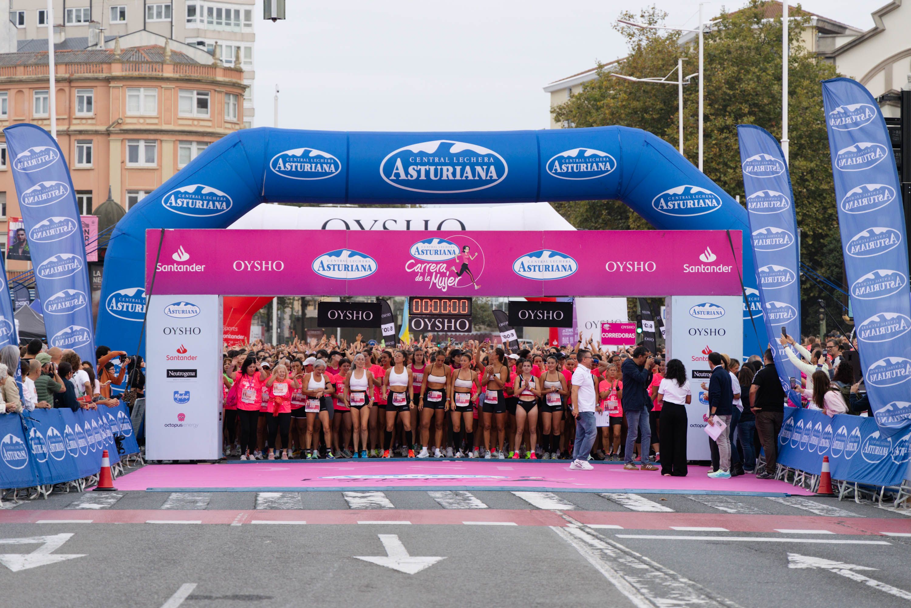 Las mejores fotos de la Carrera de la Mujer Central Lechera Asturiana de A Coruña. 79