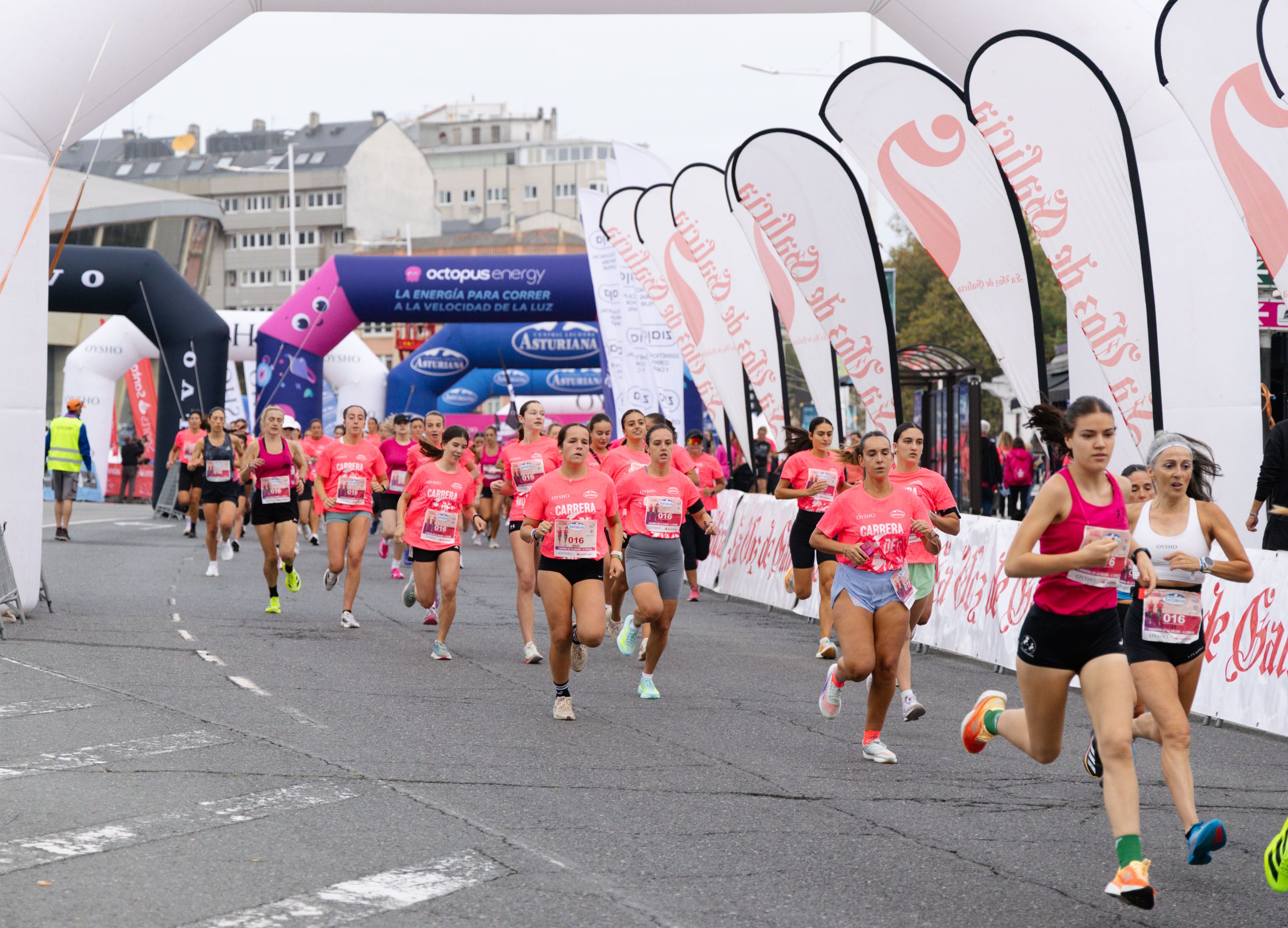 Las mejores fotos de la Carrera de la Mujer Central Lechera Asturiana de A Coruña. 97