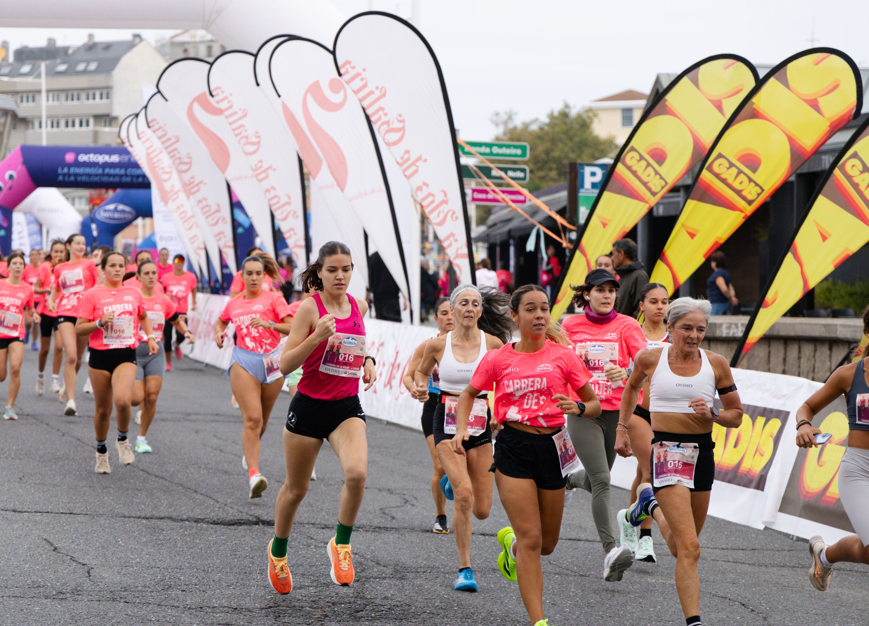 Las mejores fotos de la Carrera de la Mujer Central Lechera Asturiana de A Coruña. 99