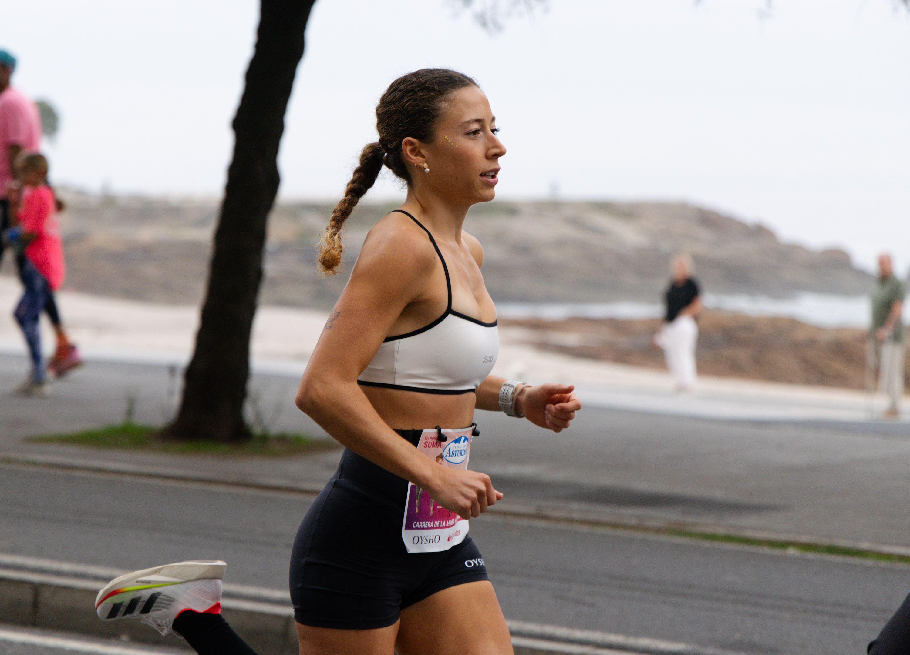 Las mejores fotos de la Carrera de la Mujer Central Lechera Asturiana de A Coruña. 101