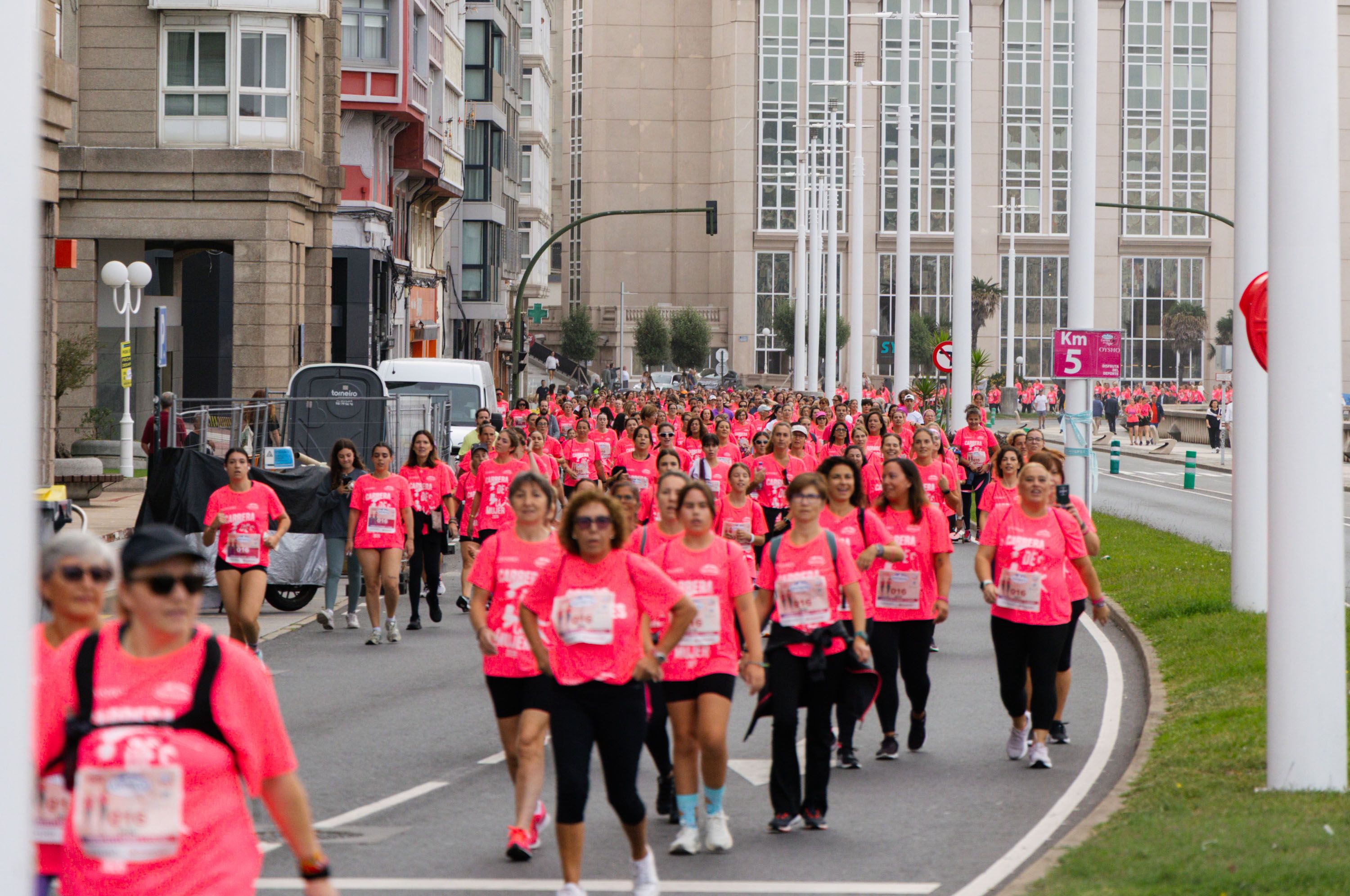 Las mejores fotos de la Carrera de la Mujer Central Lechera Asturiana de A Coruña. 166