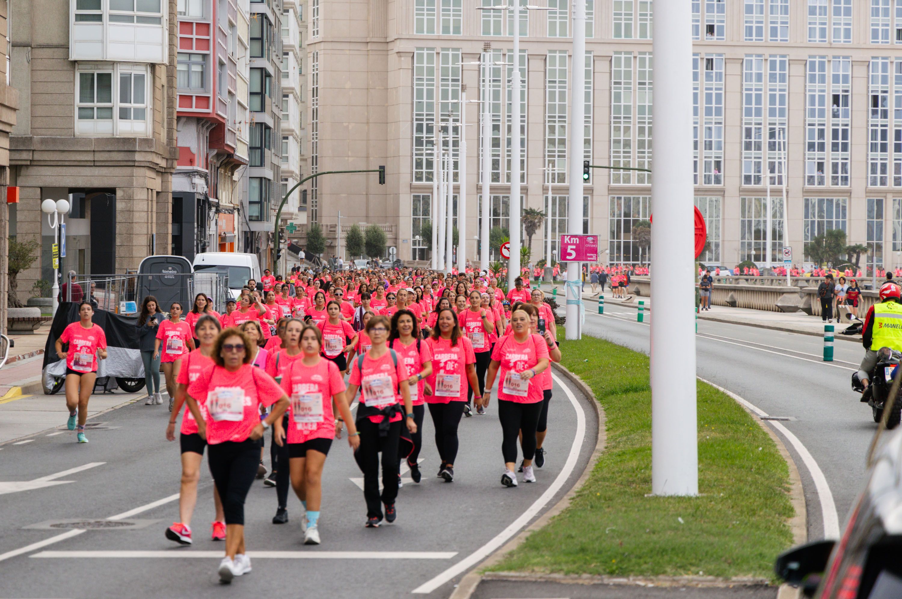 Las mejores fotos de la Carrera de la Mujer Central Lechera Asturiana de A Coruña. 167