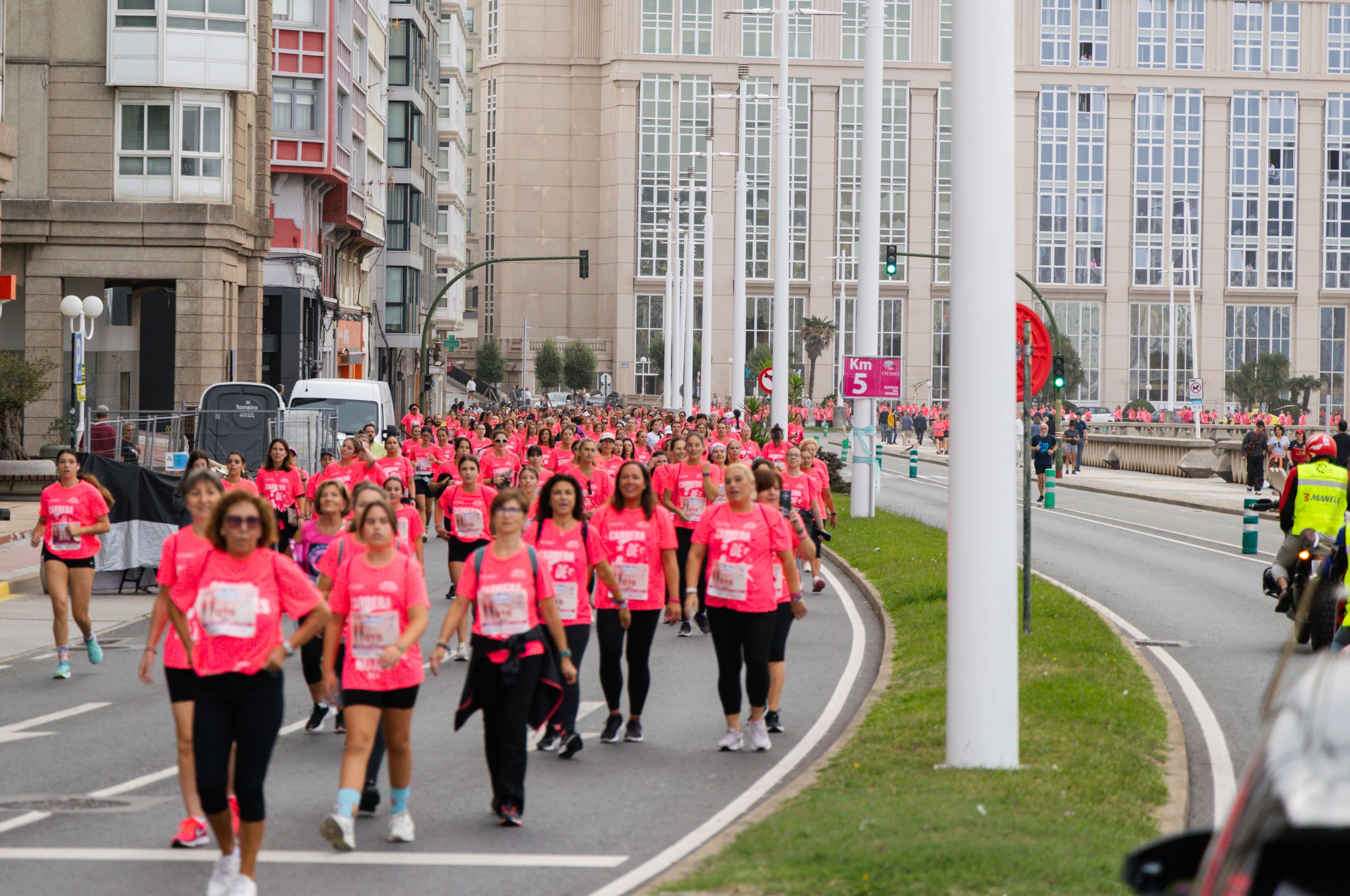 Las mejores fotos de la Carrera de la Mujer Central Lechera Asturiana de A Coruña. 168