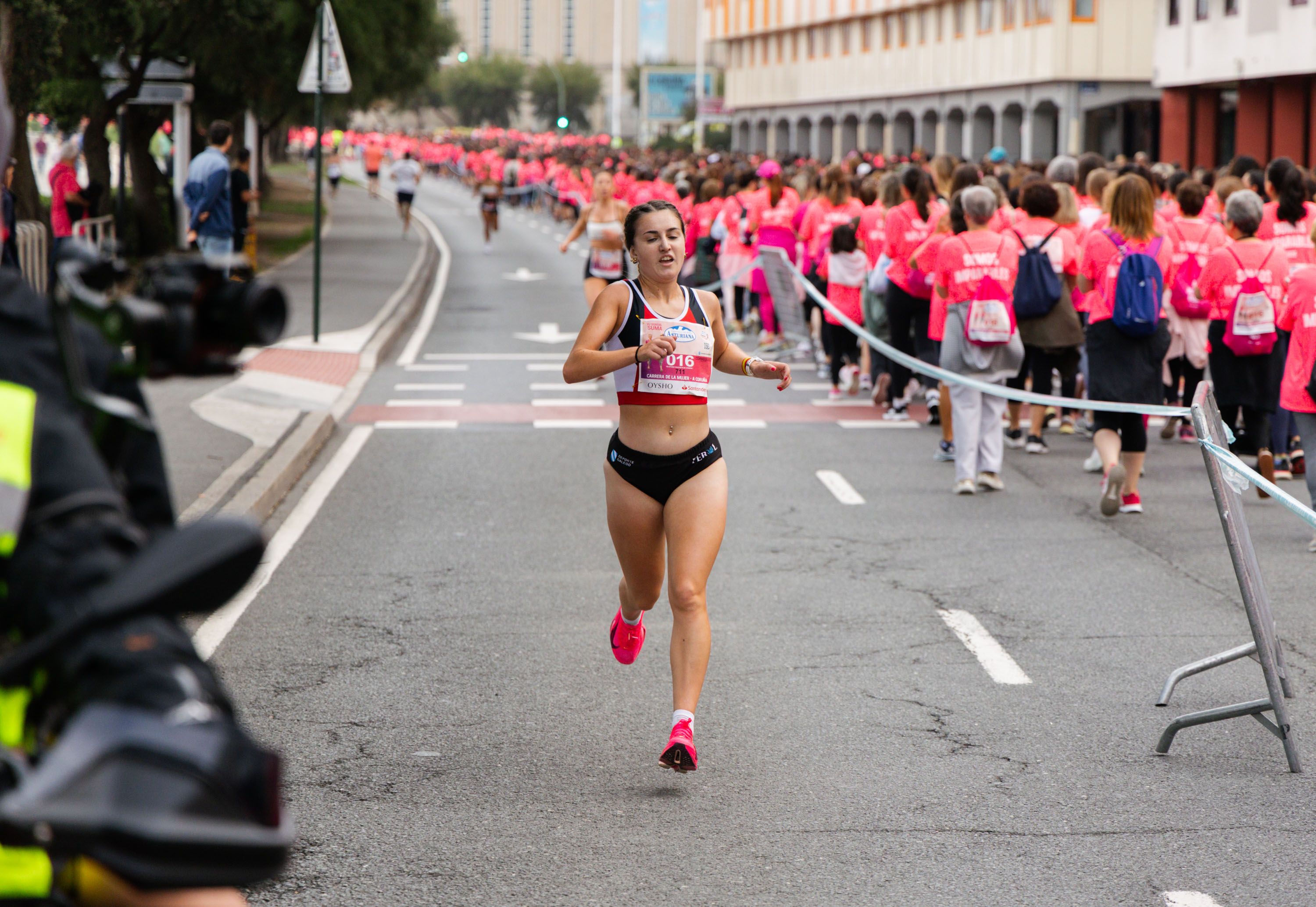 Las mejores fotos de la Carrera de la Mujer Central Lechera Asturiana de A Coruña. 193