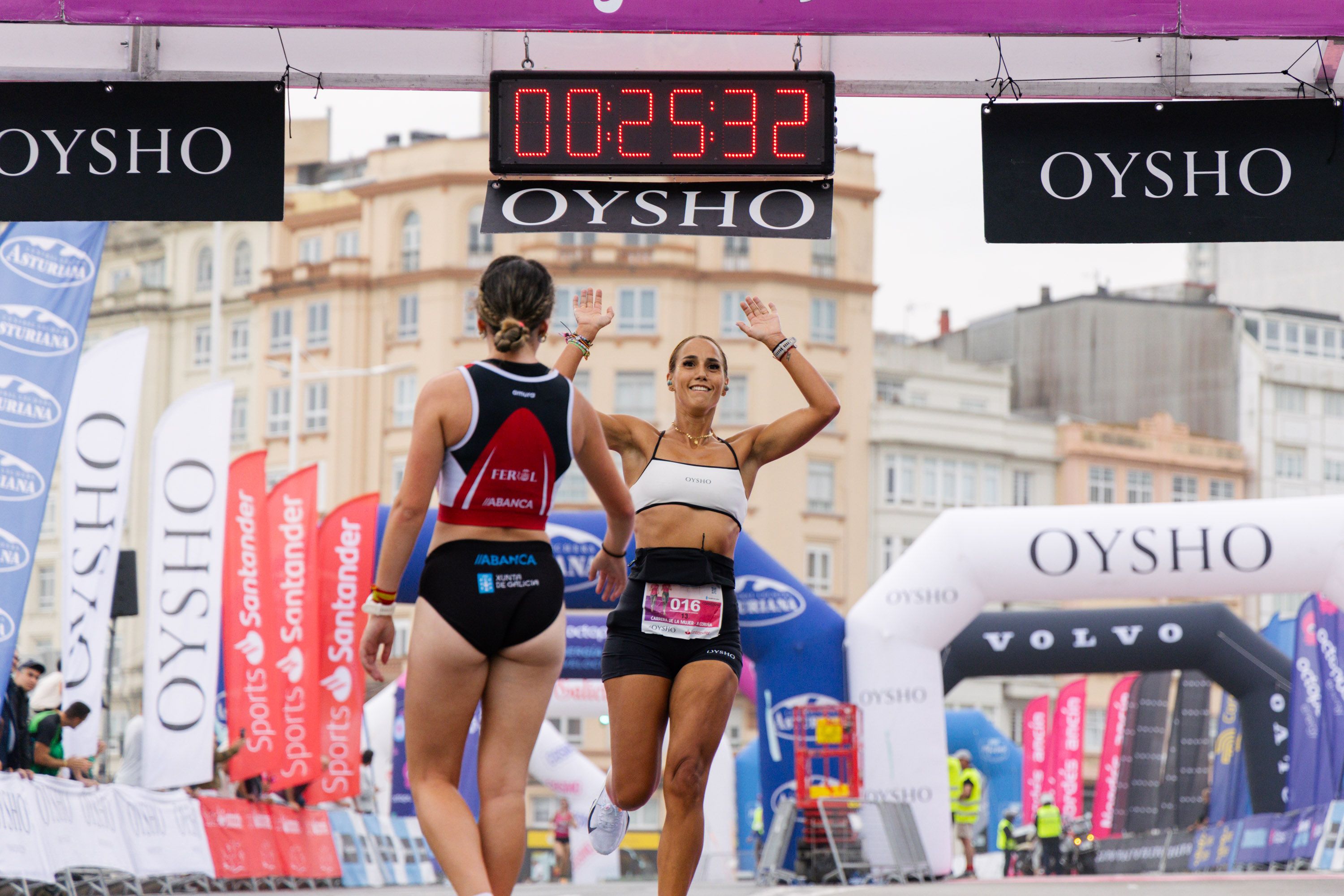 Las mejores fotos de la Carrera de la Mujer Central Lechera Asturiana de A Coruña. 207