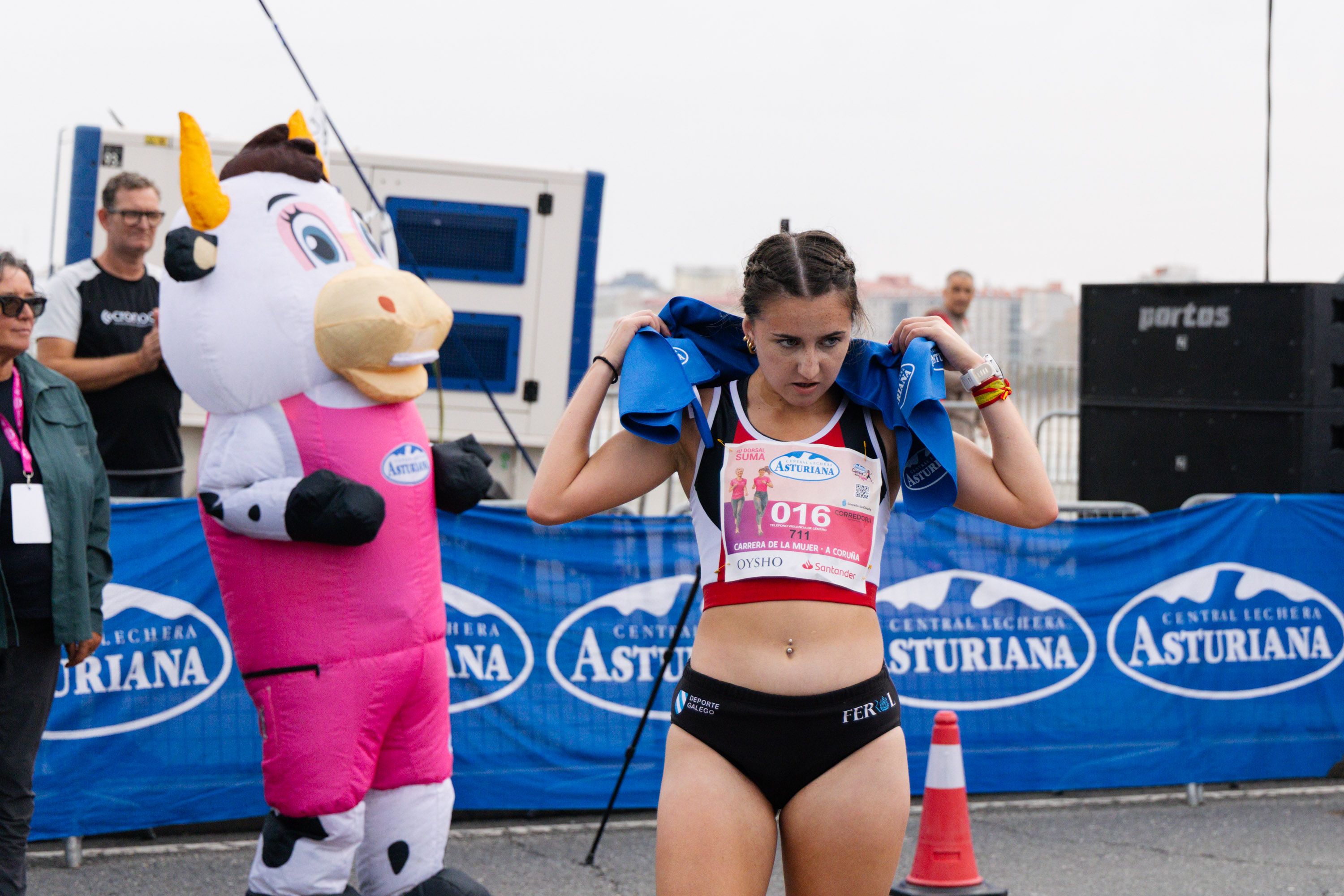 Las mejores fotos de la Carrera de la Mujer Central Lechera Asturiana de A Coruña. 210