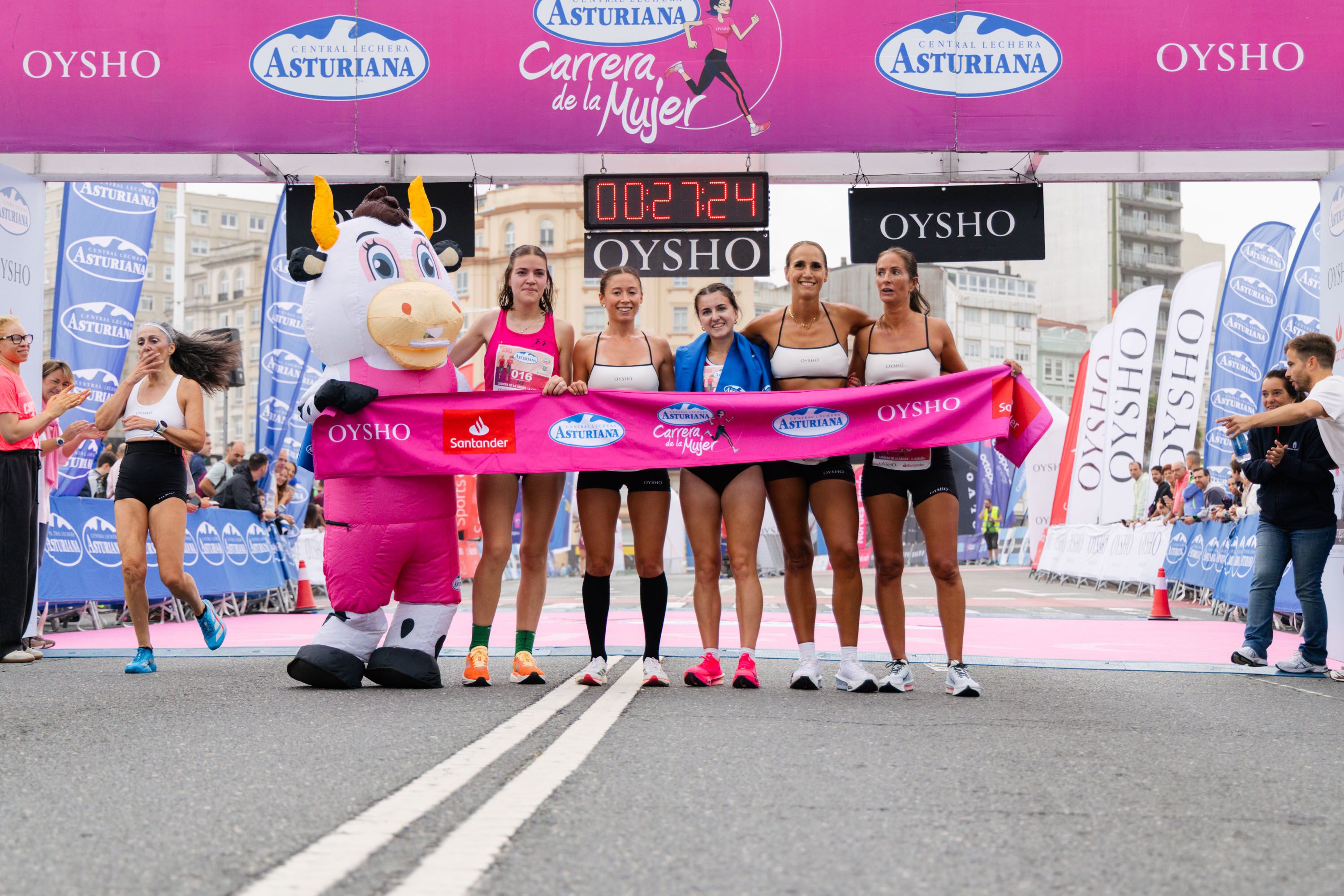 Las mejores fotos de la Carrera de la Mujer Central Lechera Asturiana de A Coruña. 222