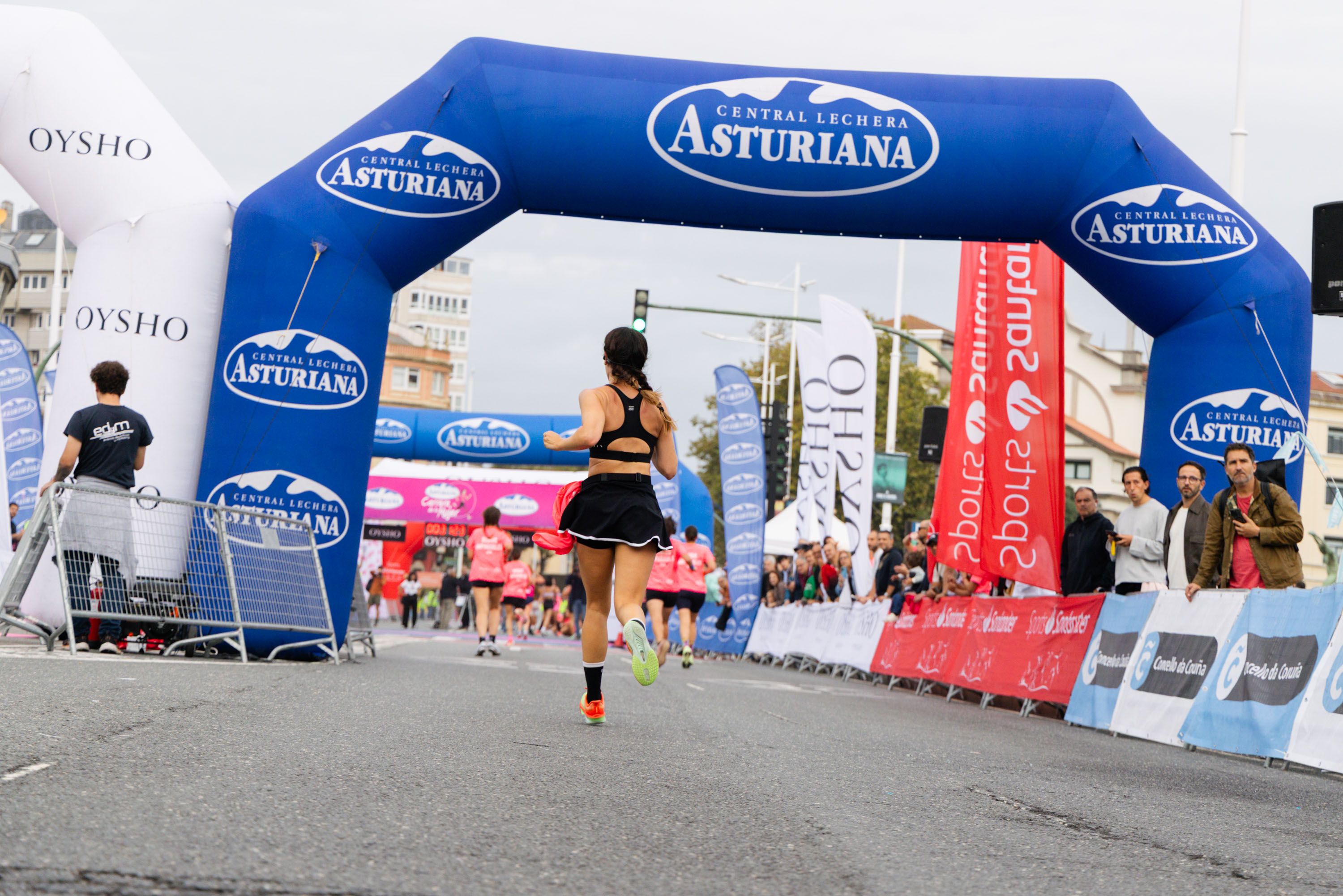 Las mejores fotos de la Carrera de la Mujer Central Lechera Asturiana de A Coruña. 236