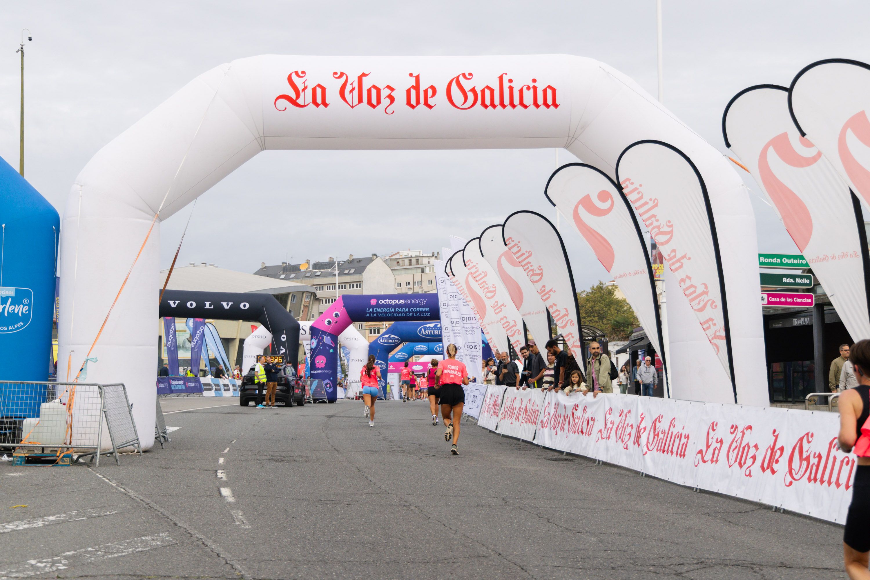 Las mejores fotos de la Carrera de la Mujer Central Lechera Asturiana de A Coruña. 243