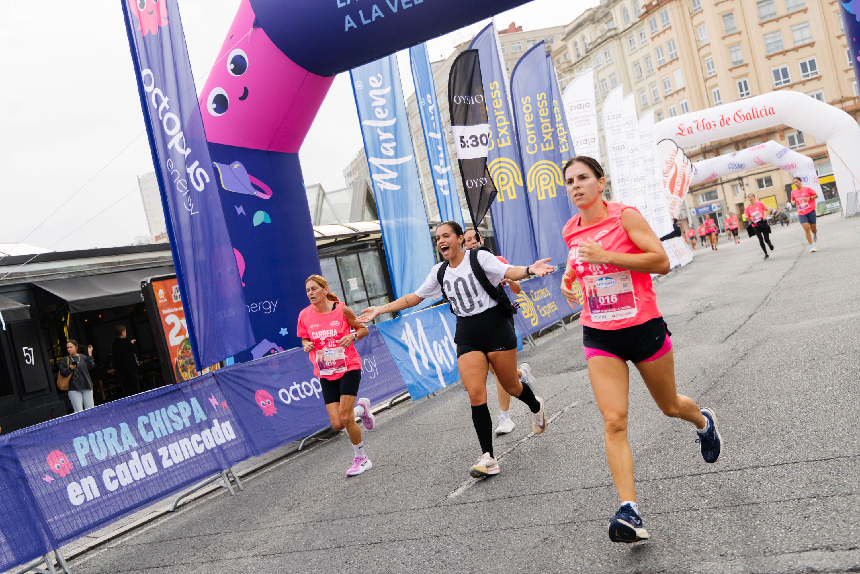 Las mejores fotos de la Carrera de la Mujer Central Lechera Asturiana de A Coruña. 254