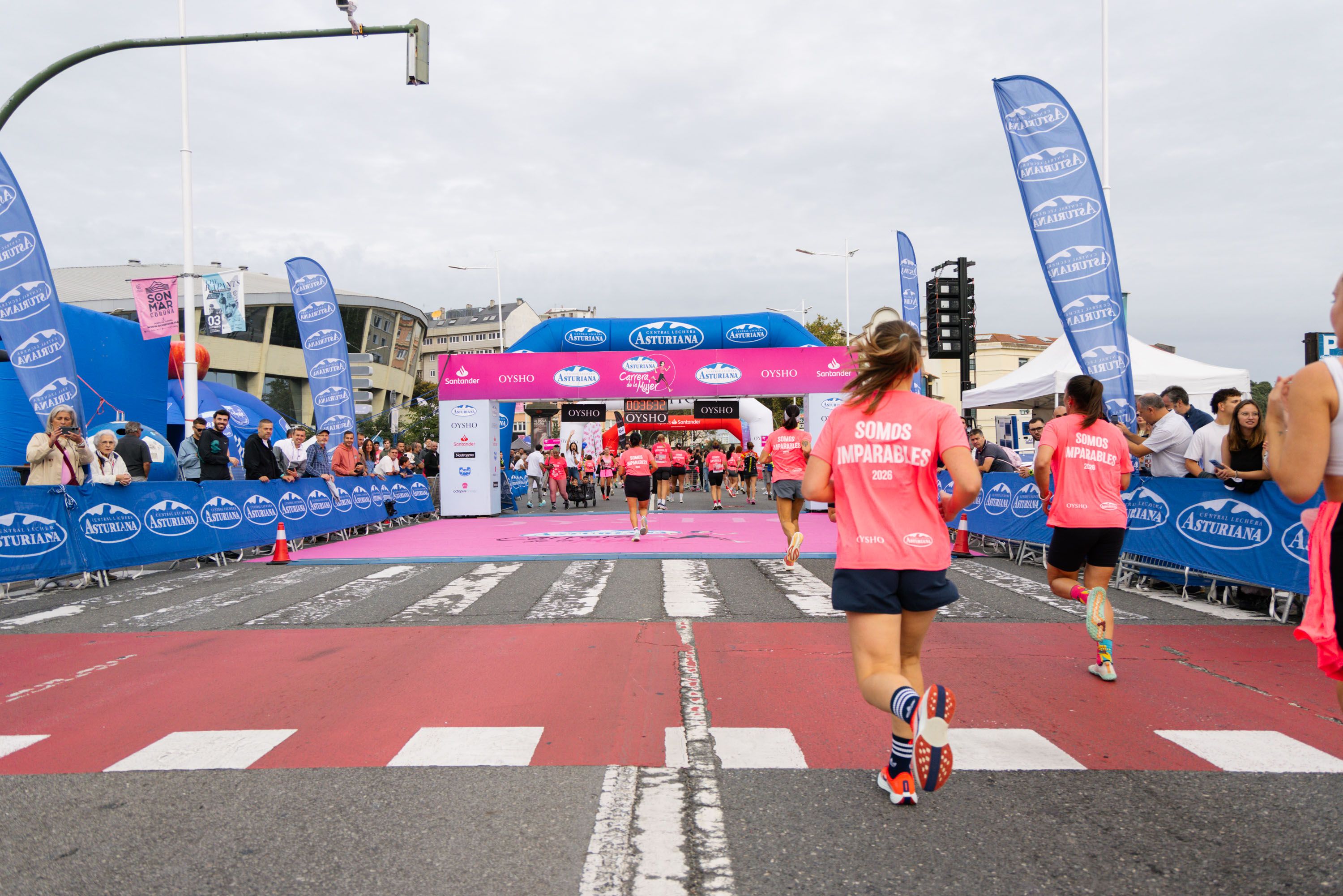 Las mejores fotos de la Carrera de la Mujer Central Lechera Asturiana de A Coruña. 259