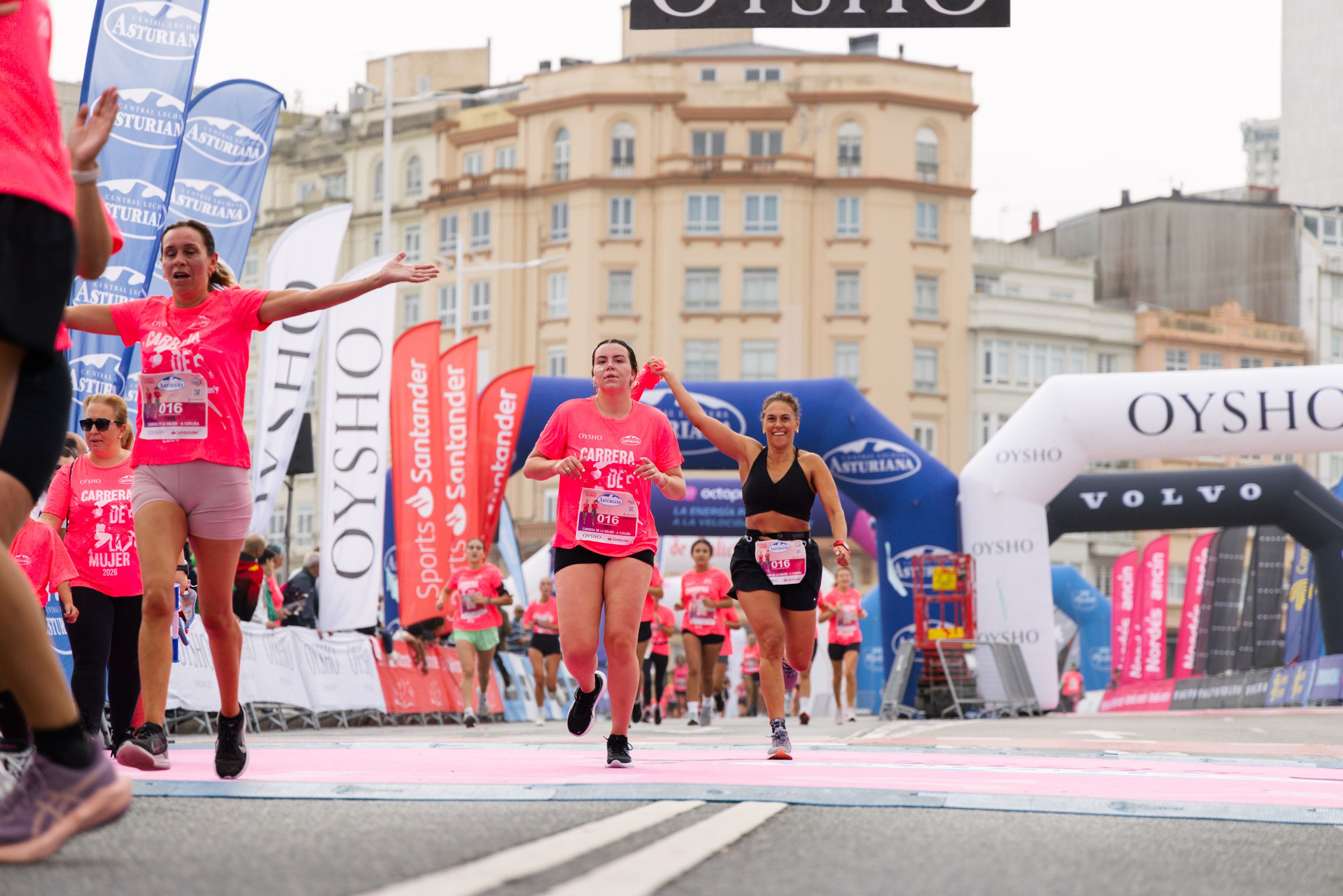 Las mejores fotos de la Carrera de la Mujer Central Lechera Asturiana de A Coruña. 267