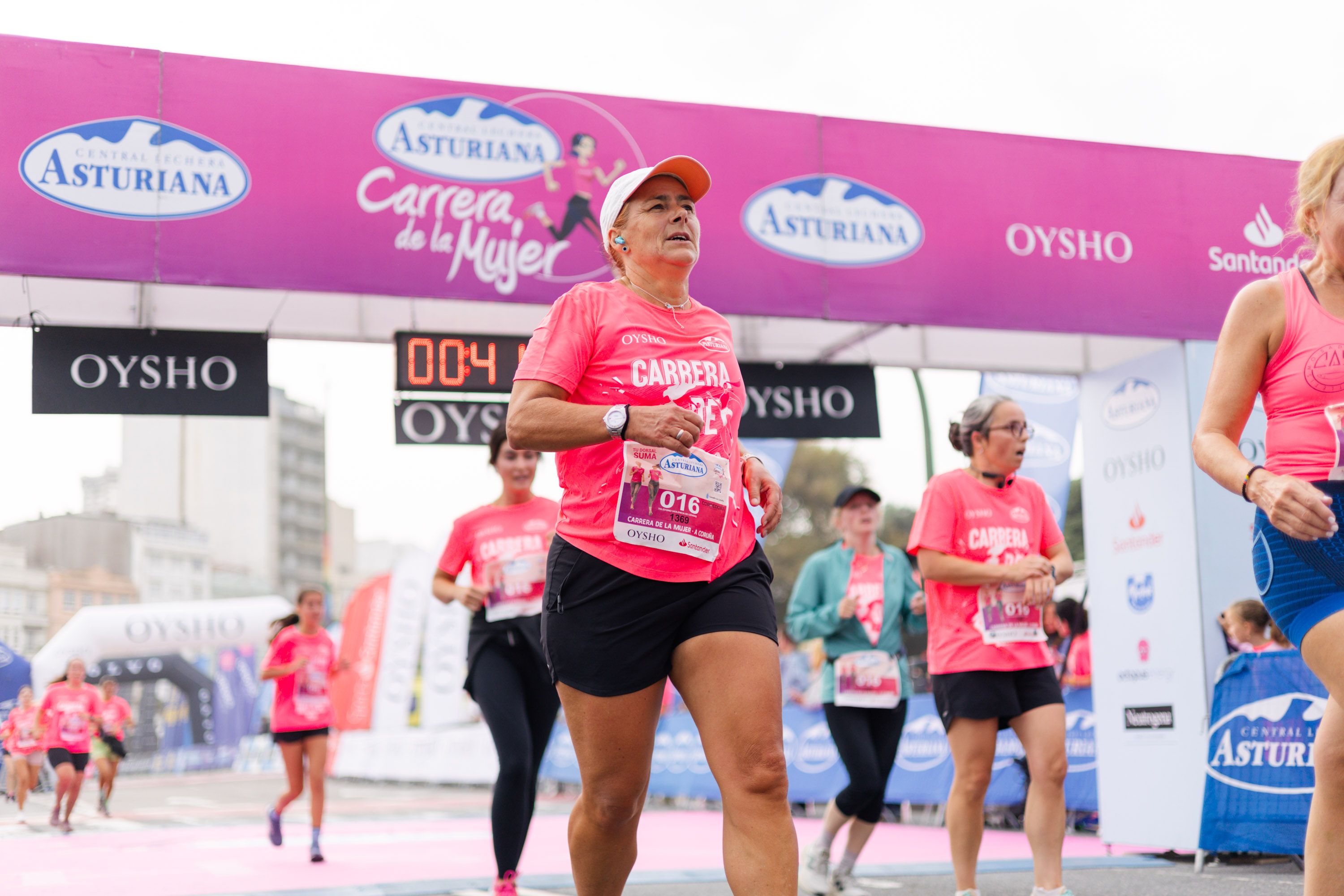 Las mejores fotos de la Carrera de la Mujer Central Lechera Asturiana de A Coruña. 284