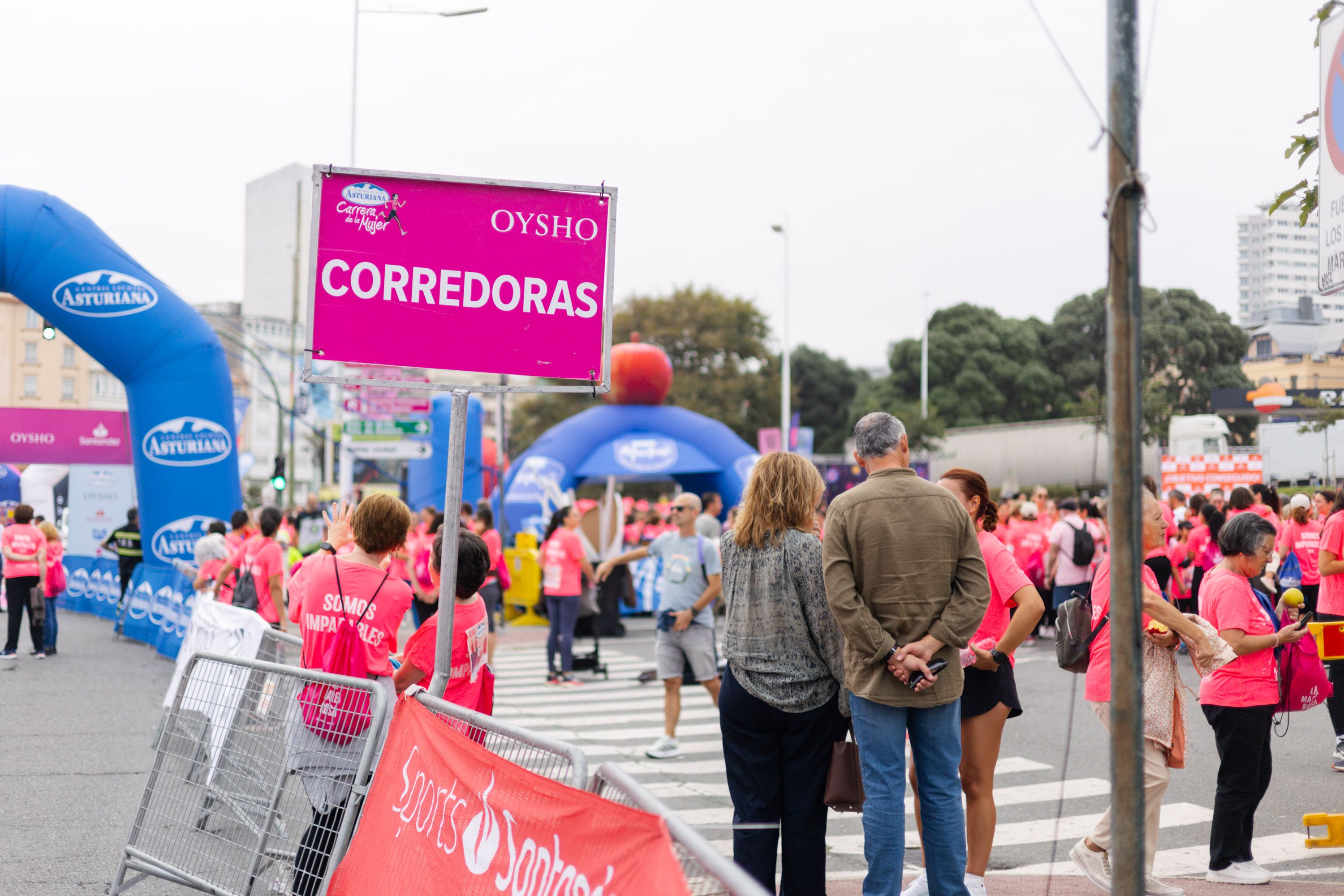 Las mejores fotos de la Carrera de la Mujer Central Lechera Asturiana de A Coruña. 303