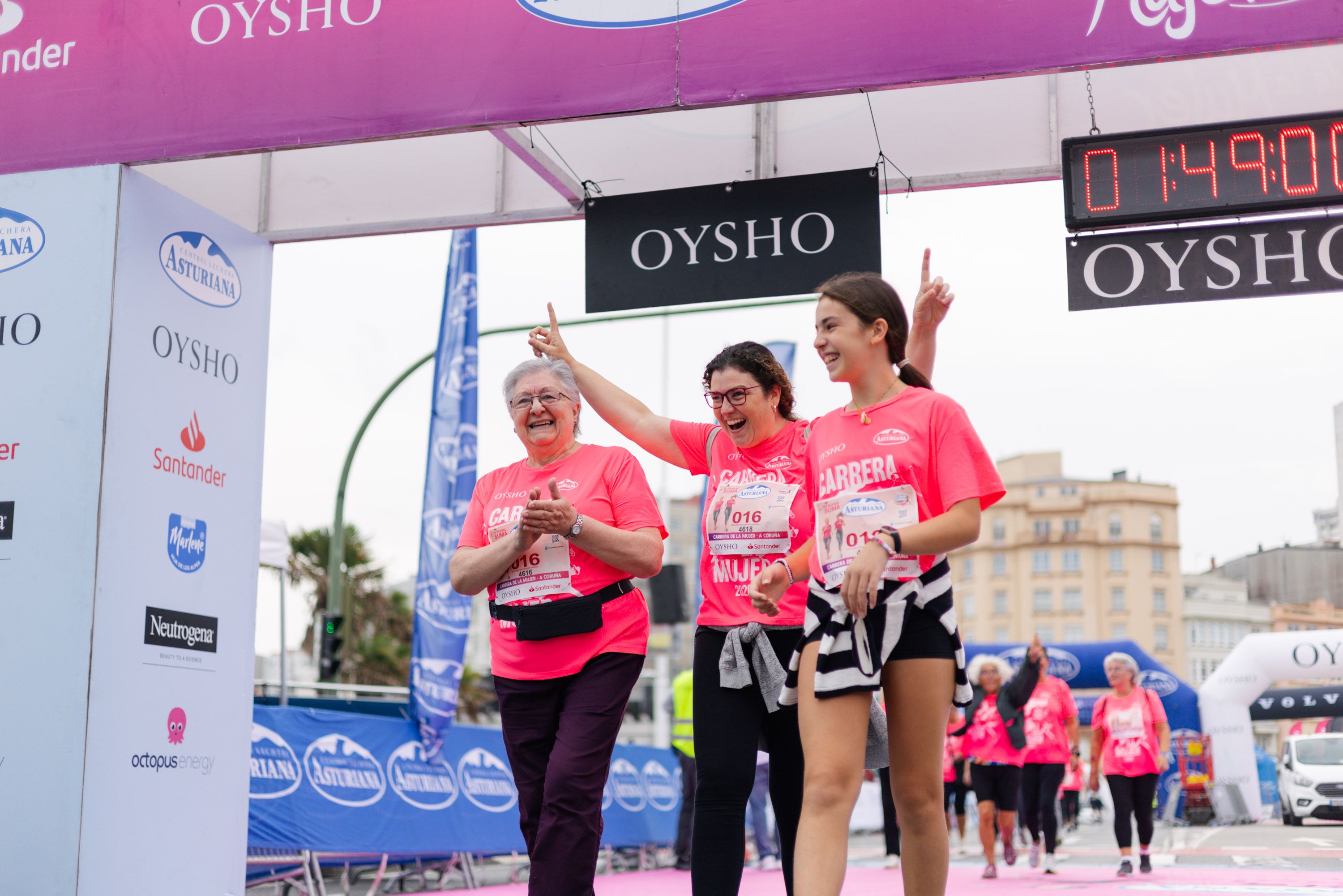 Las mejores fotos de la Carrera de la Mujer Central Lechera Asturiana de A Coruña. 310