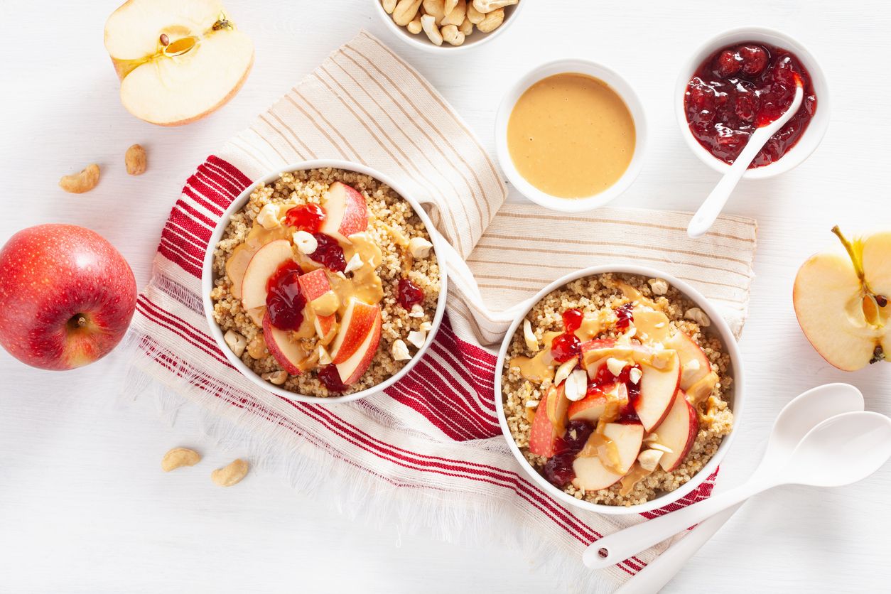 Transforma la quinoa sobrante de tu comida en un rico postre