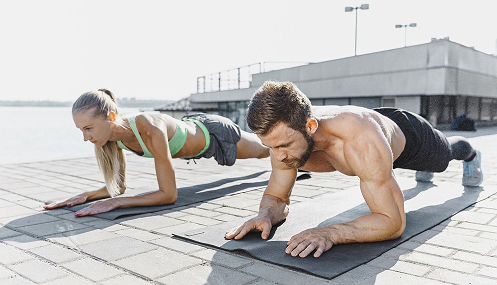 No te olvides de entrenar el core. Foto: iStock.