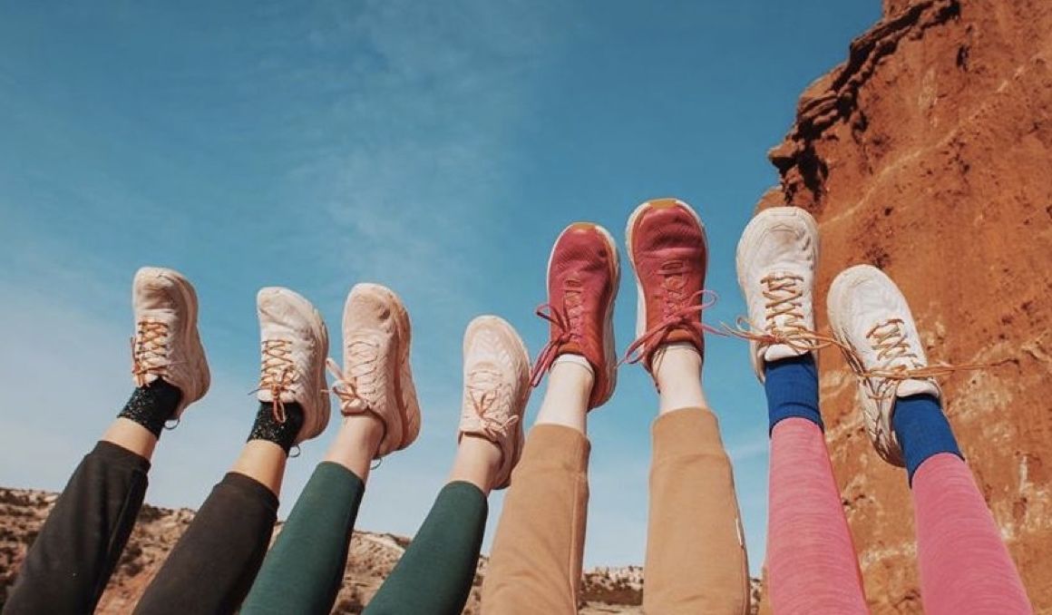 Cinco consejos para comprar tus zapatillas ideales. Foto: HOKA ONE ONE.