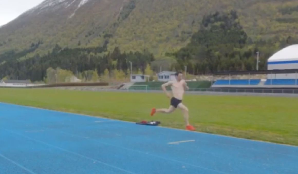 Kilian Jornet durante su entrenamiento en pista. Foto: IG Kilian Jornet.