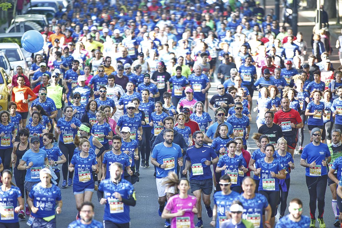 En una carrera puedes fiarte de lo que dice tu reloj, pero no olvides lo que dice tu cuerpo. | Foto: Fotorunners