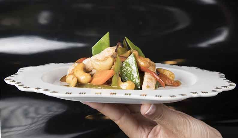 Salteado de pollo oriental