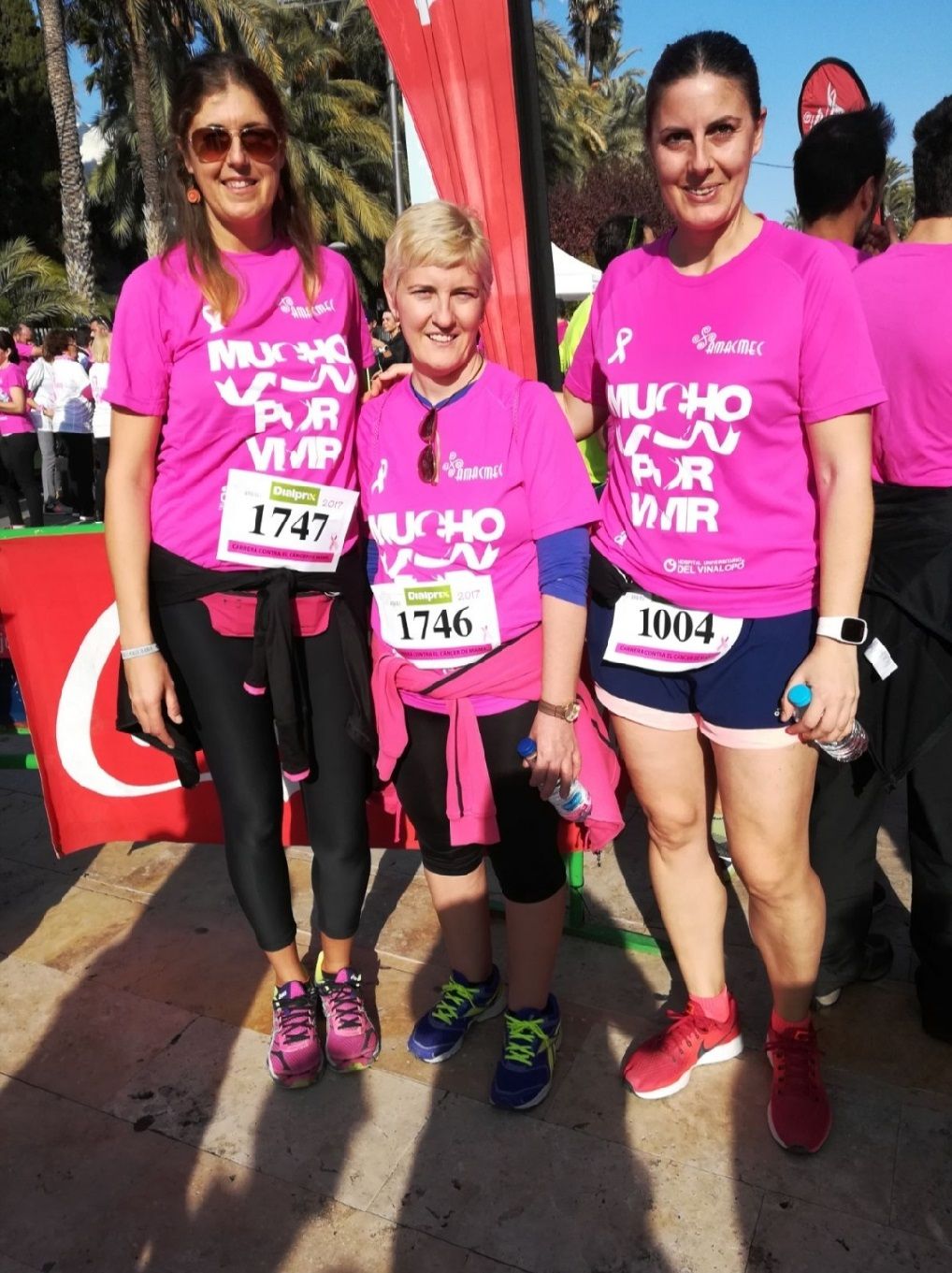 Con mi hermana y mi amiga Manoli Con mi hermana y mi amiga Manoli