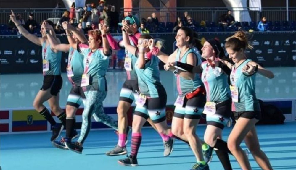Entrada en meta 10k Valencia'18, somos un equipo Entrada en meta 10k Valencia'18, somos un equipo