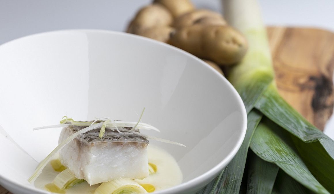 Crema de puerros con bacalao