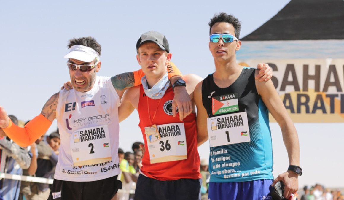 Podium masculino del Sahara Marathon 2019 | soycorredor.es